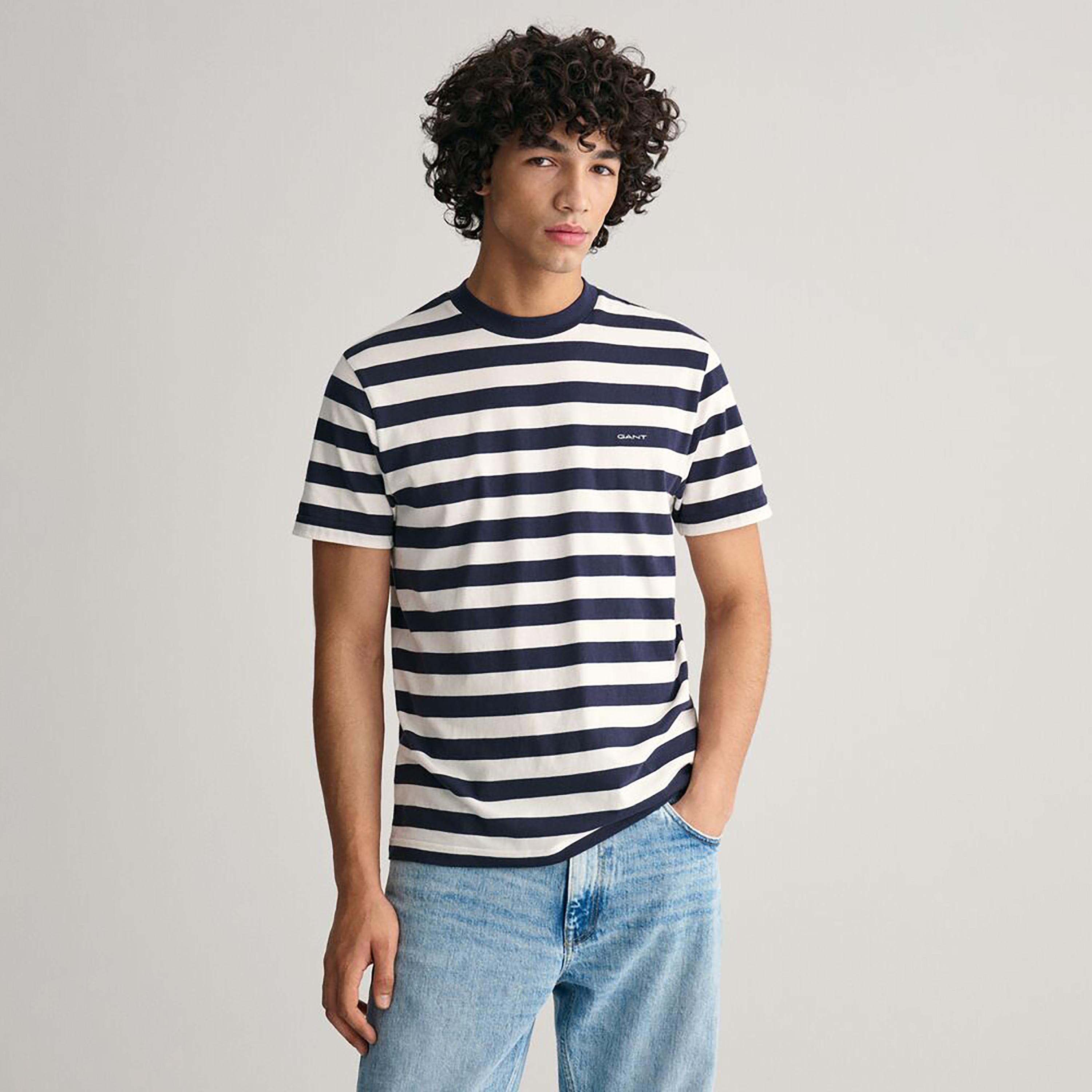تي شيرت مخطط بأكمام قصيرة ورقبة دائرية من غانت-men-clothing-tshirtsandpolos-tshirts-image-7