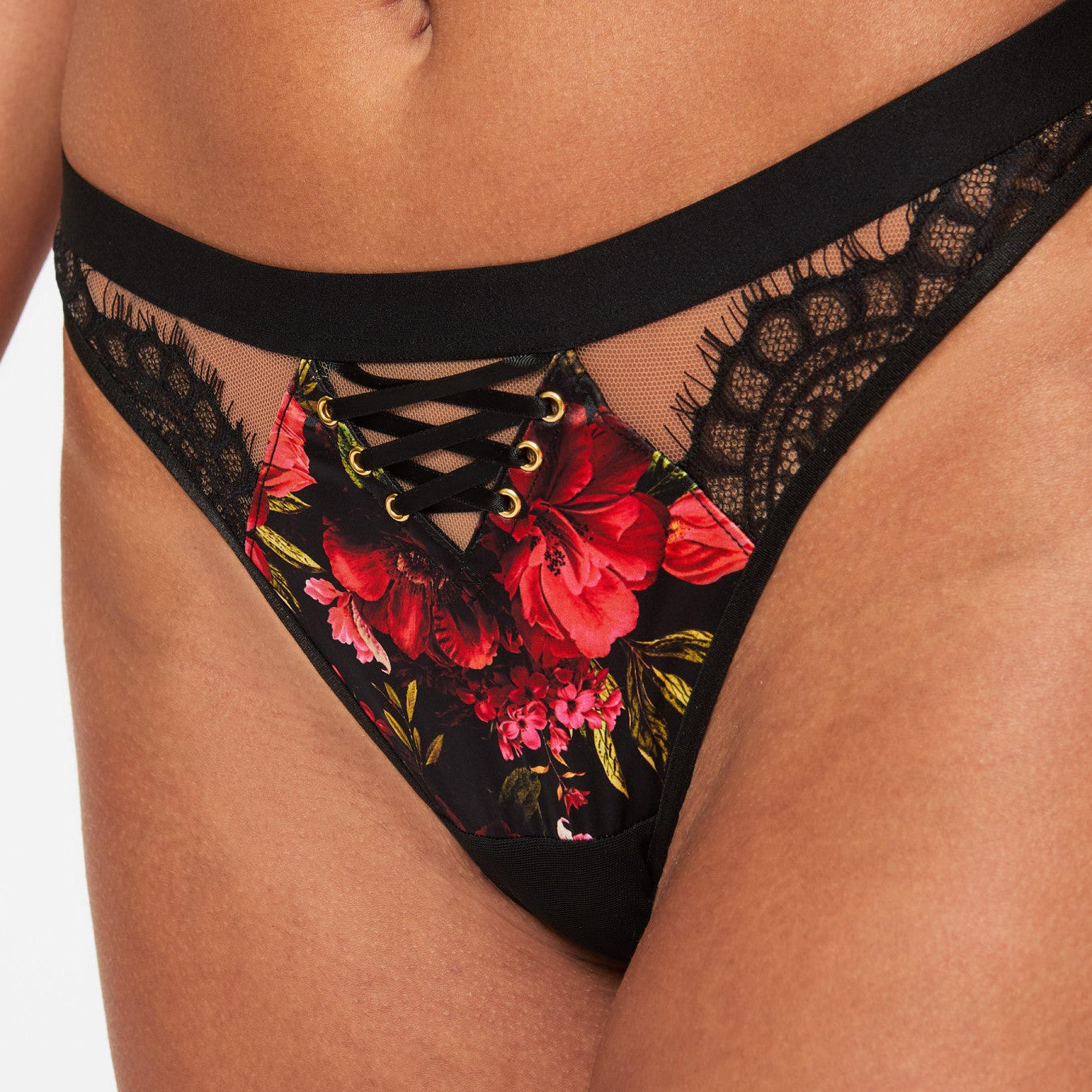 سروال داخلي نسائي "ثونغ" بطبعة زهور وتغطية منخفضة إنشانتينج روز من آن سامرز-women-clothing-lingerie-panties-image-4