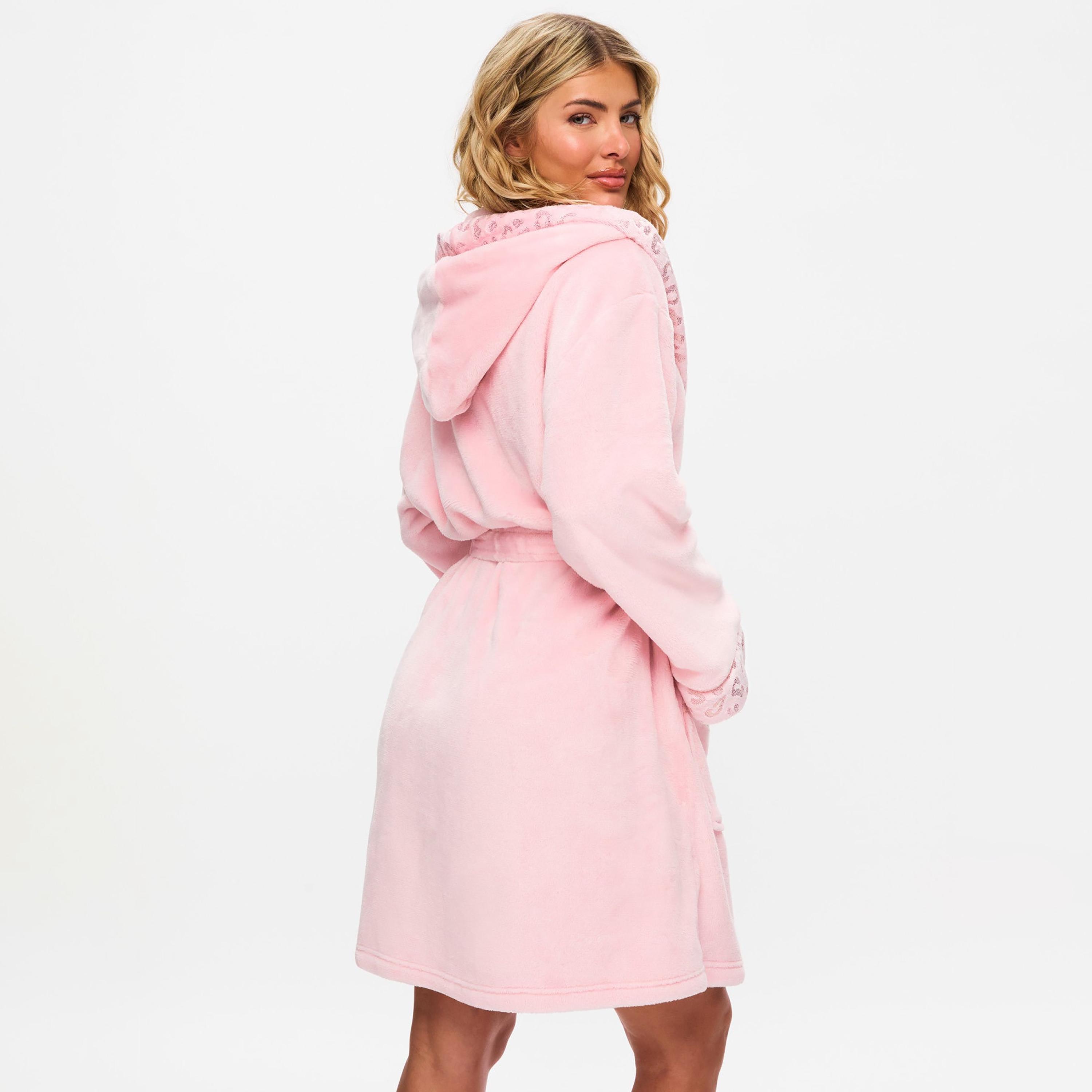روب نسائي بأكمام طويلة وغطاء رأس ناعم وفرو من آن سمرز-women-clothing-nightwear-robes-image-3