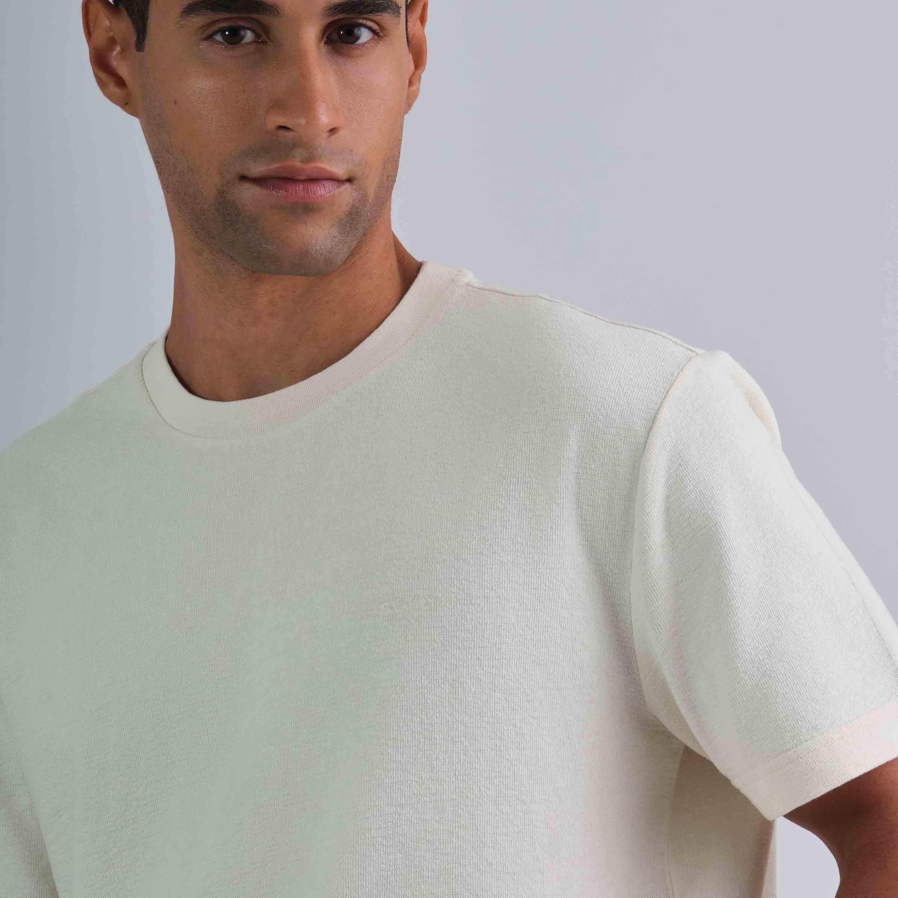 تي شيرت رجالي برقبة دائرية وأكمام قصيرة من غانت-men-clothing-tshirtsandpolos-tshirts-image-2