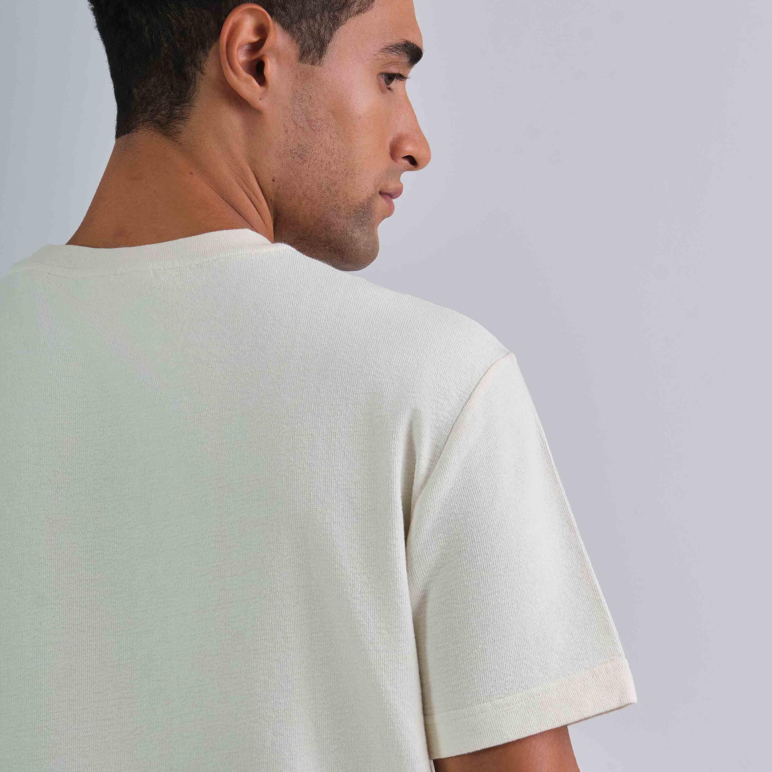 تي شيرت رجالي برقبة دائرية وأكمام قصيرة من غانت-men-clothing-tshirtsandpolos-tshirts-image-4