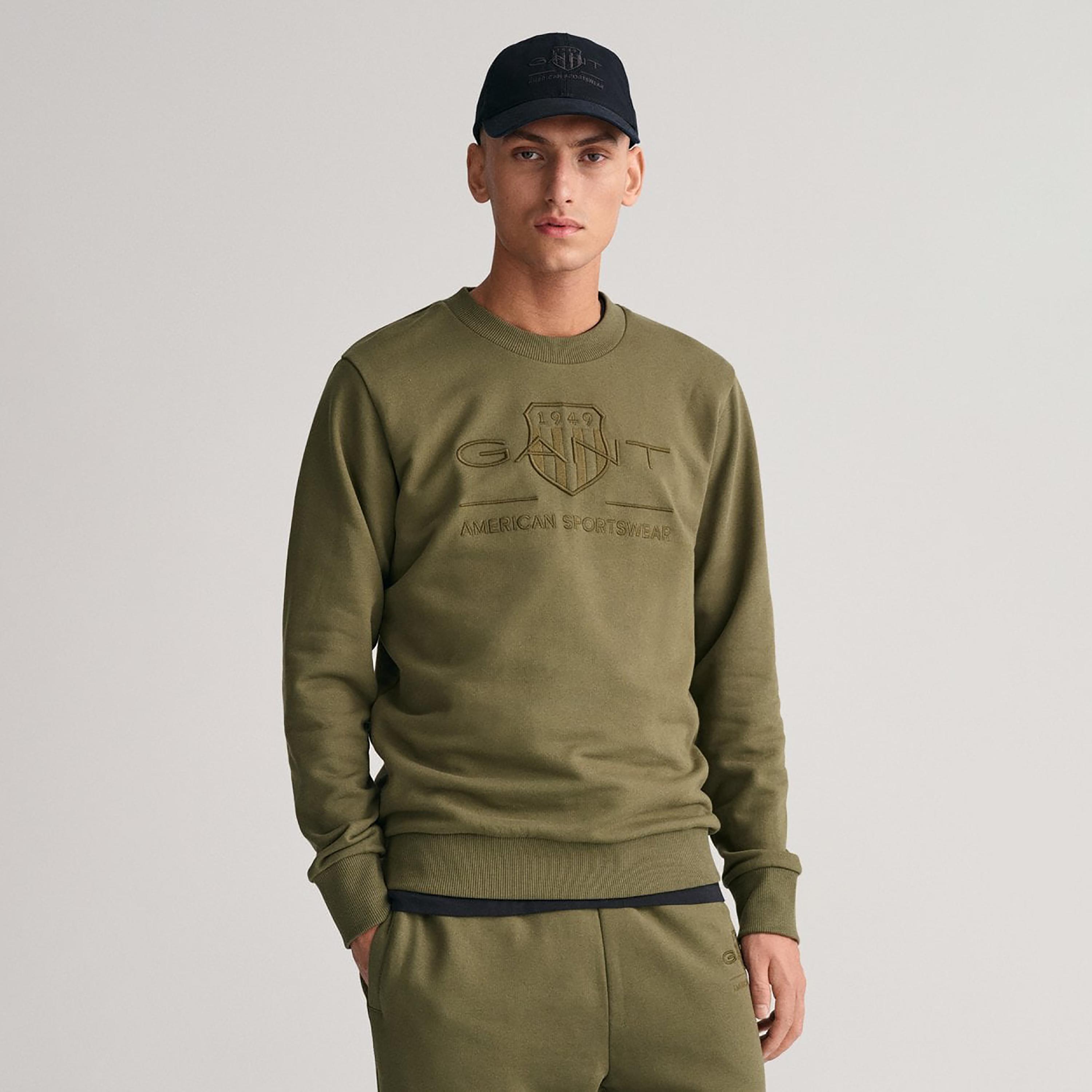 Gant Embroidered Logo Crew Neck Sweatshirt-men-winterwear-hoodiesandsweatshirts-image-1