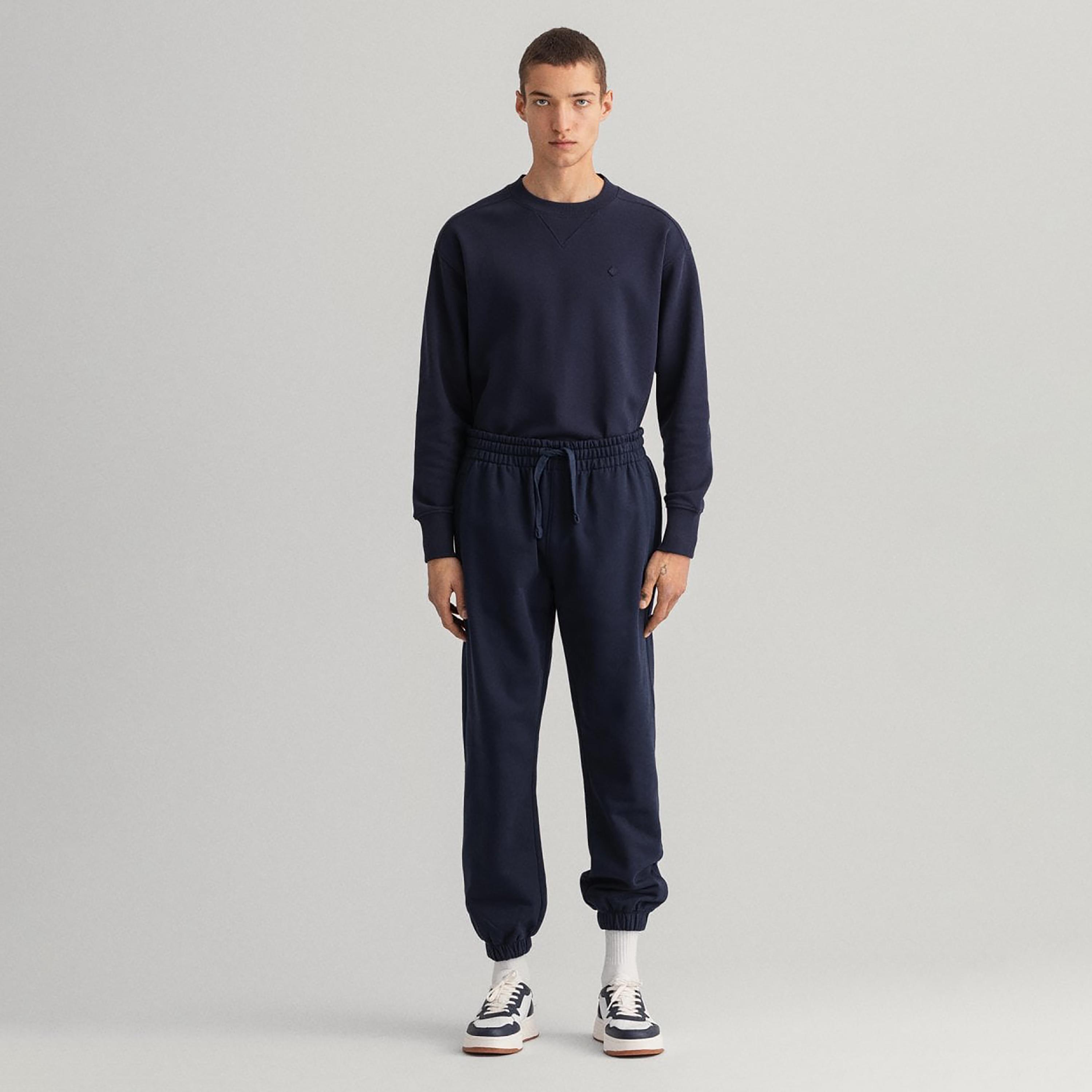 Gant Plain Mid-Rise Drawstring Sweatpants-men-clothing-bottoms-joggers-image-2
