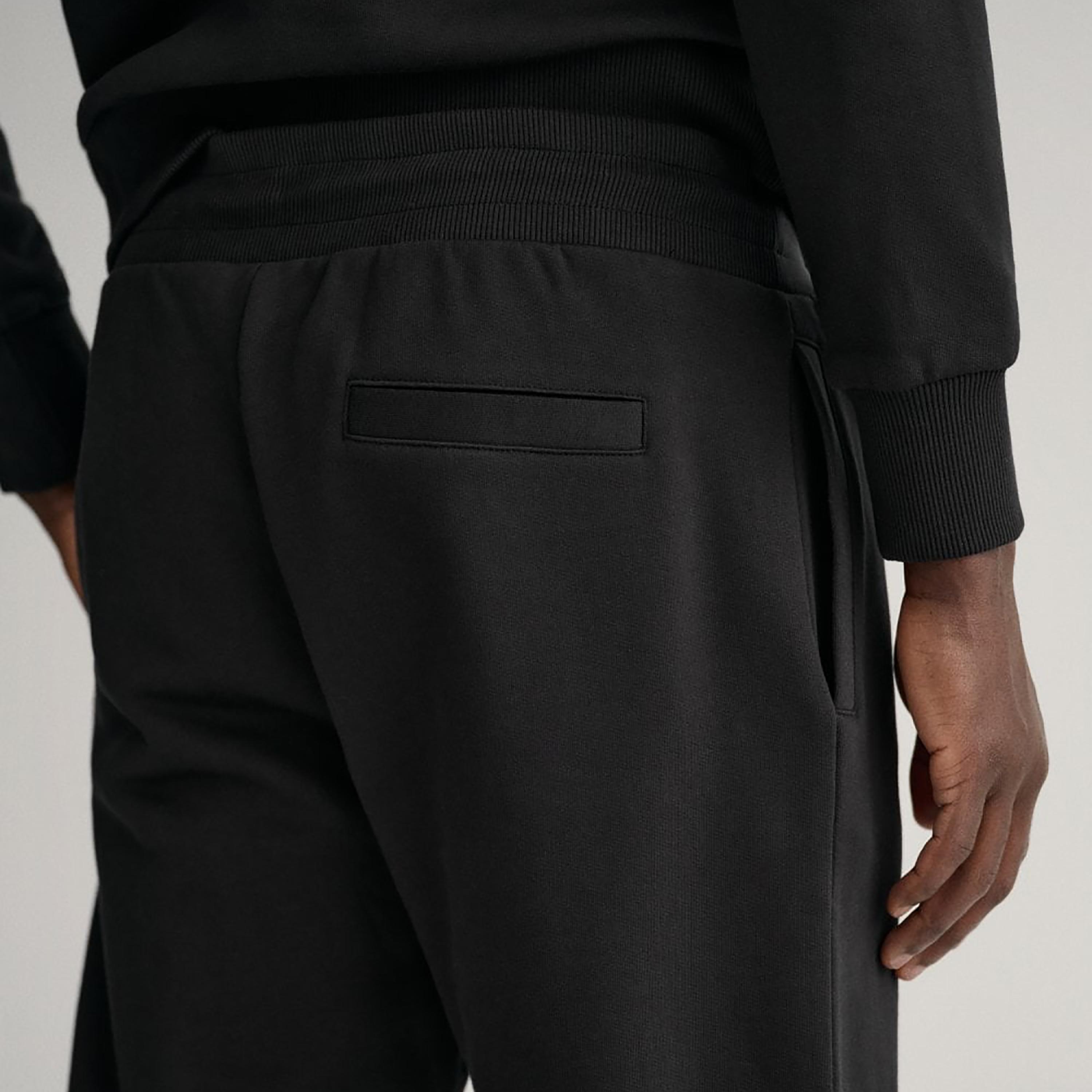 بنطال رياضي برباط متوسط الارتفاع ومطرز بشعار جانت-men-clothing-bottoms-joggers-image-3