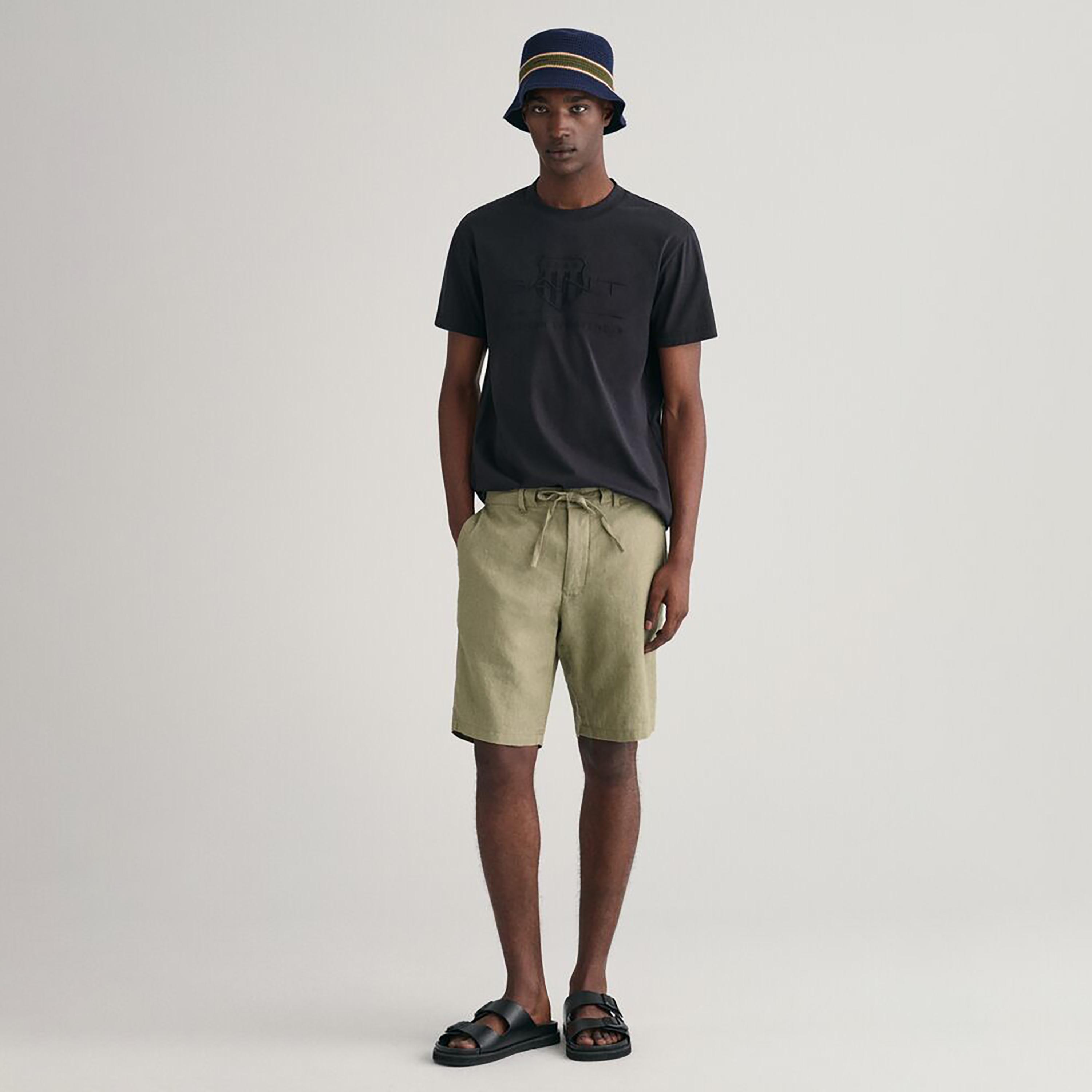 Gant Plain Mid-Rise Slanted Pocket Drawstring Shorts-men-clothing-bottoms-shorts-image-2