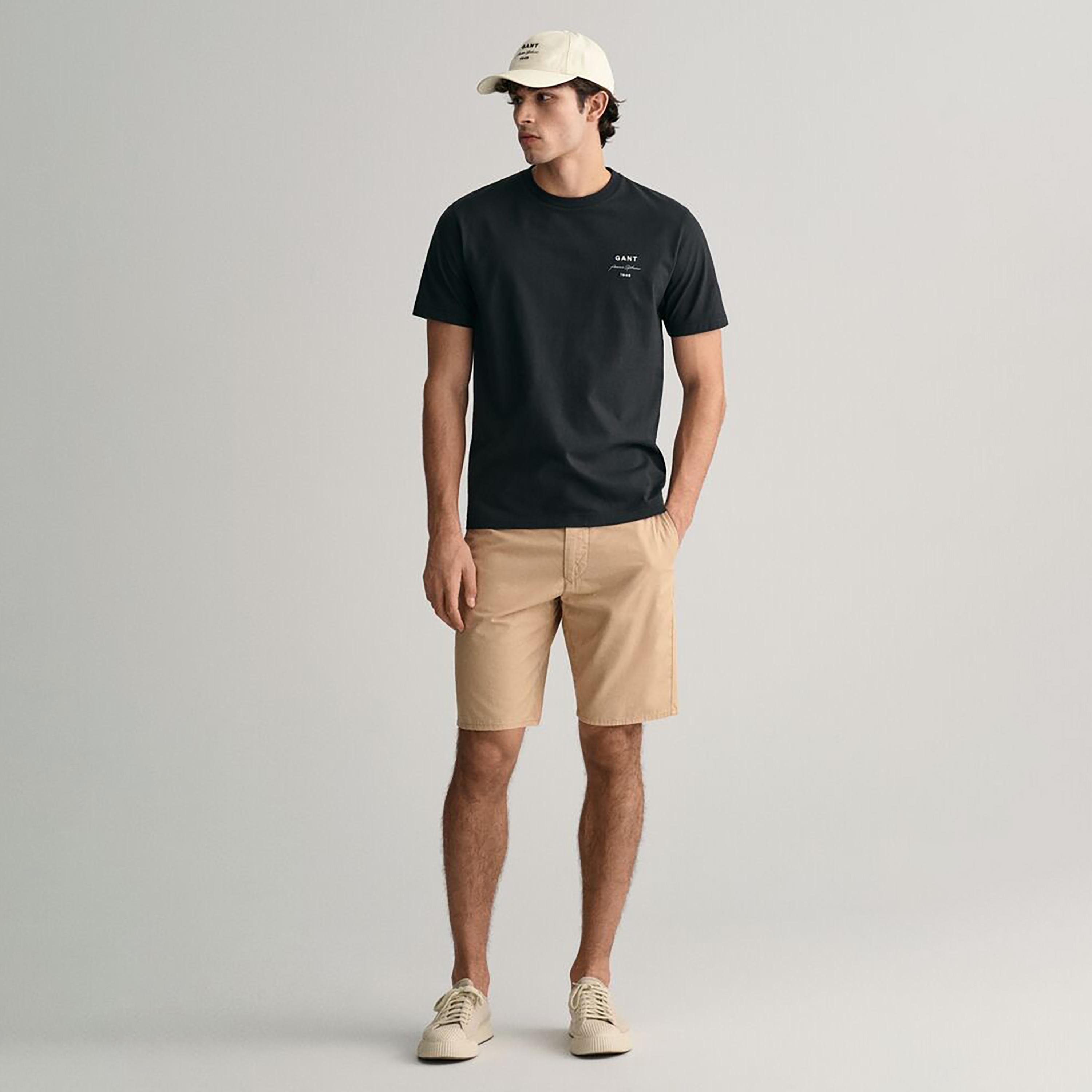 Gant Plain Mid-Rise Slanted Pocket Buttoned Shorts-men-clothing-bottoms-shorts-image-2