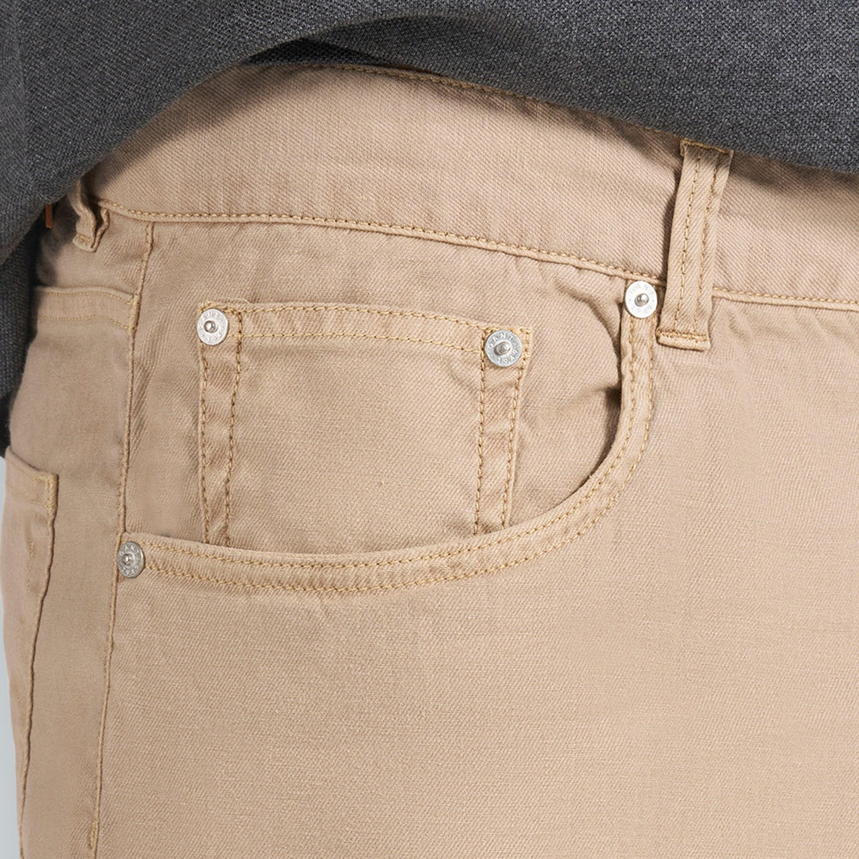 Gant Plain Mid-Rise Button & Zip Fly Men's Denim Shorts-men-clothing-bottoms-shorts-image-3