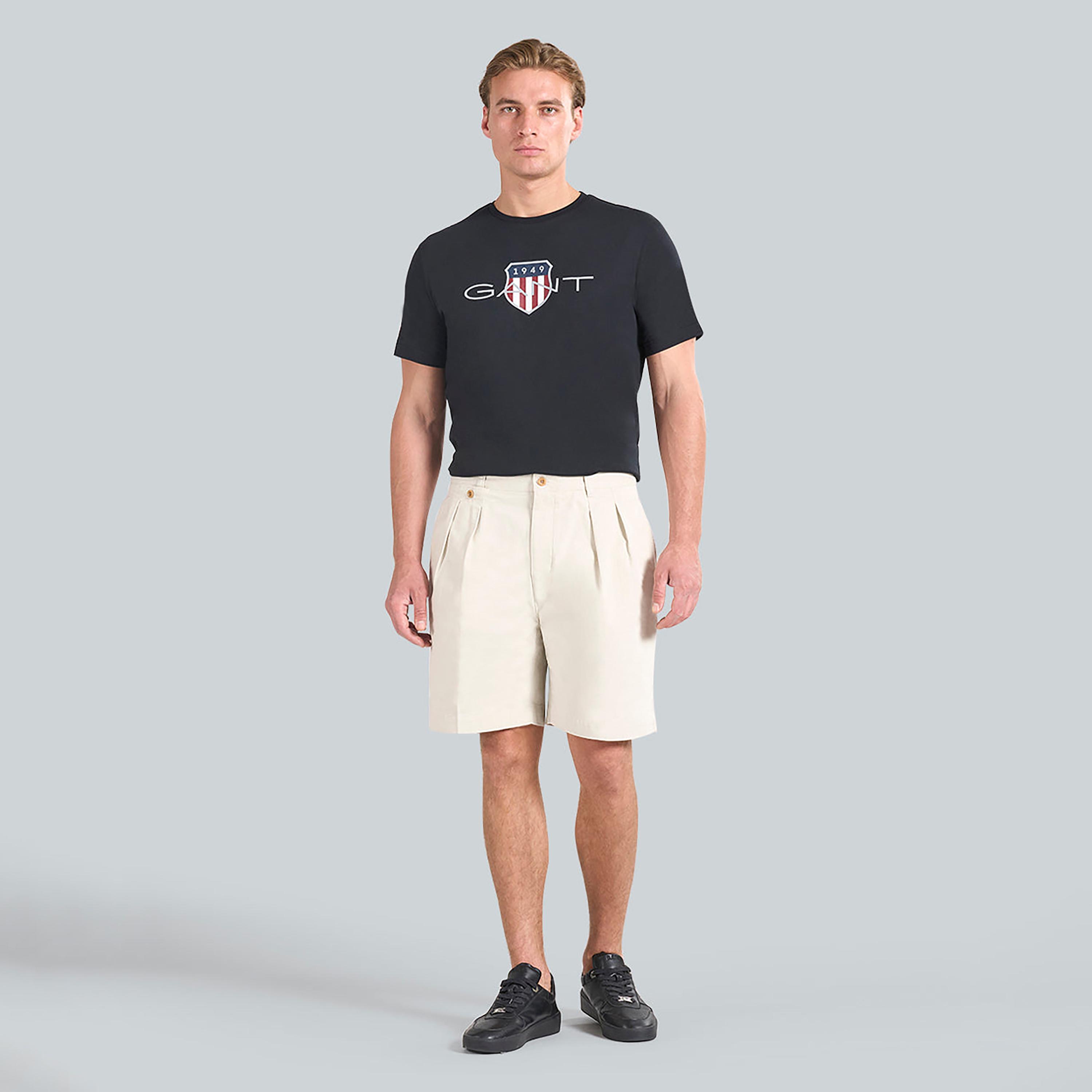 شورت تشينو رجالي سادة بخصر متوسط وأزرار من جانت-men-clothing-bottoms-shorts-image-2