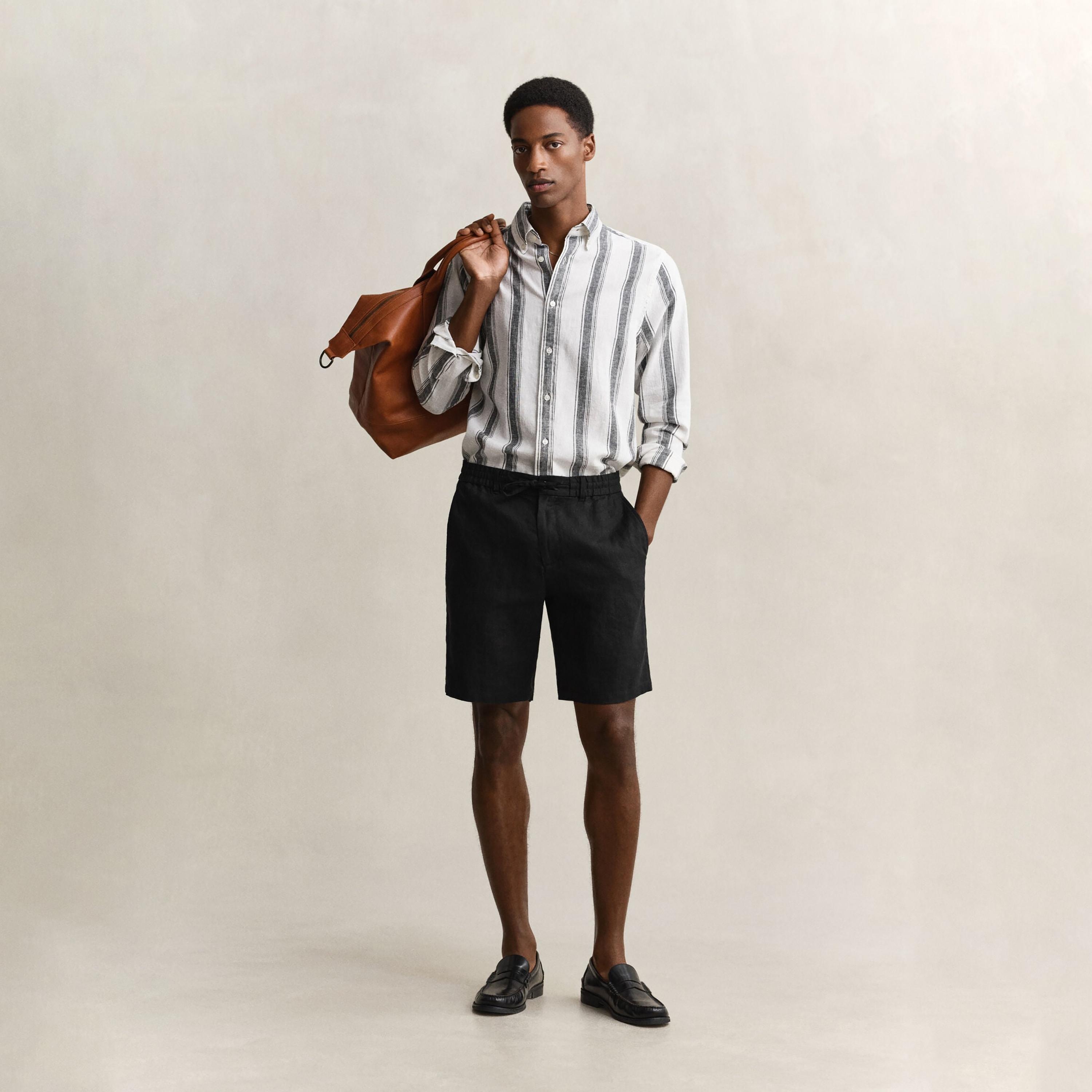 Gant Plain Mid Rise Button & Drawstring Men's Linen Shorts-men-clothing-bottoms-shorts-image-3