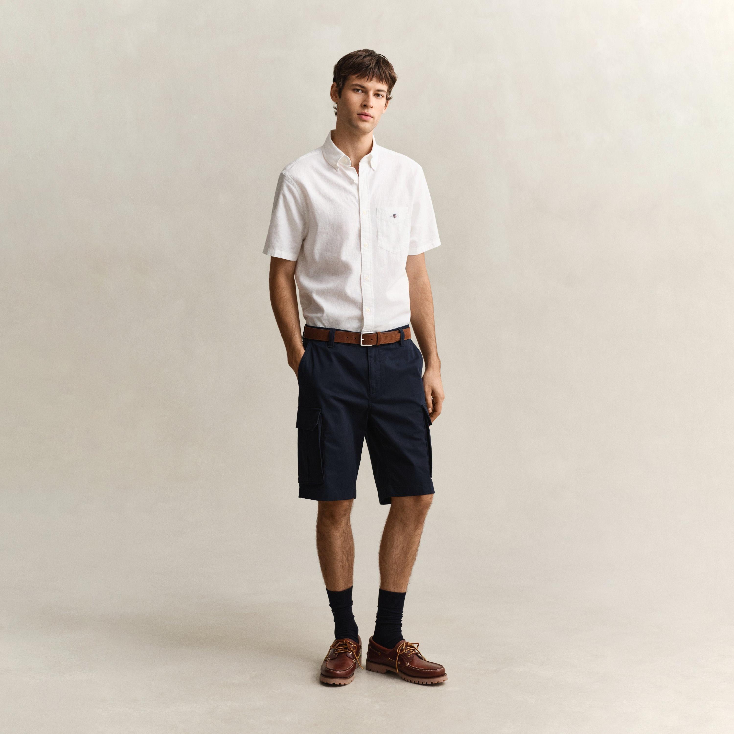 شورت "كارغو" رجالي سادة بخصر متوسط وسحاب وزر من جانت-men-clothing-bottoms-shorts-image-7