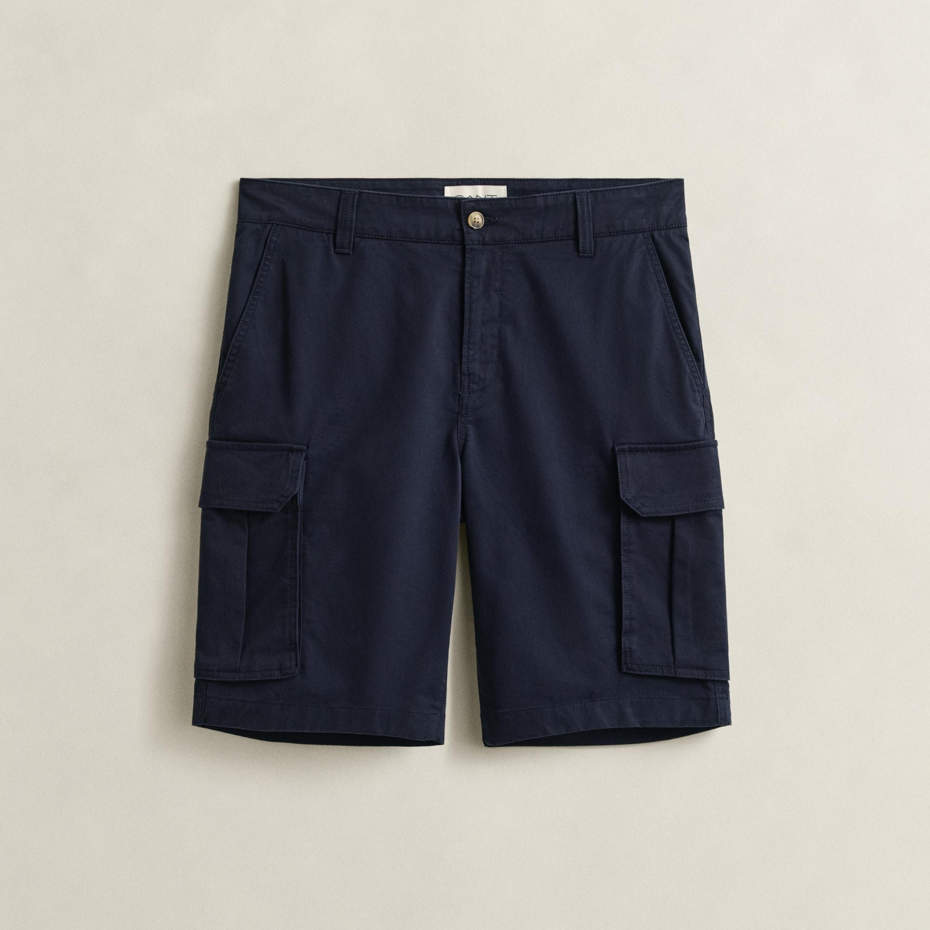شورت "كارغو" رجالي سادة بخصر متوسط وسحاب وزر من جانت-men-clothing-bottoms-shorts-image-10