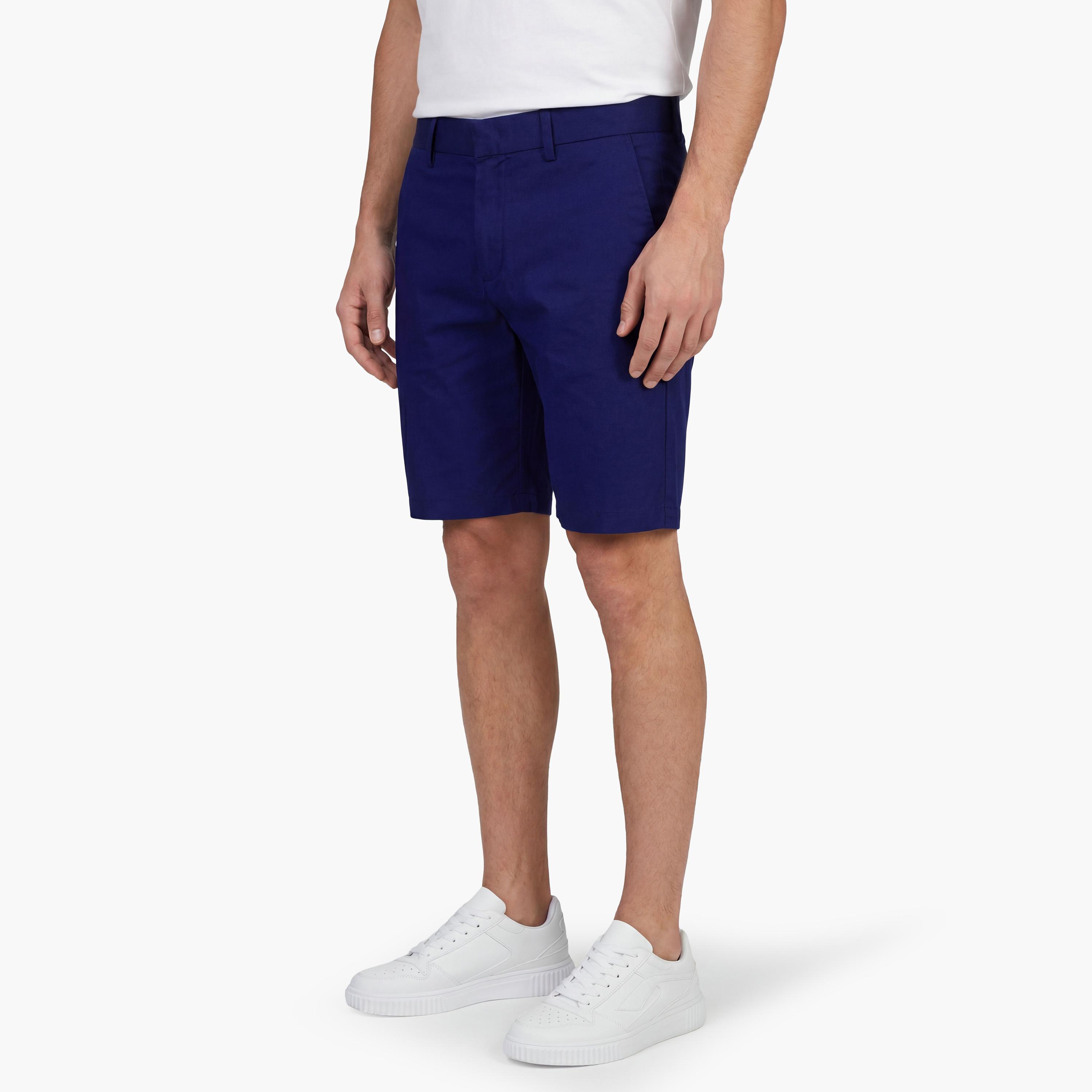 شورت تشينو رجالي سادة بخصر متوسط وأزرار وسحاب من جانت-men-clothing-bottoms-shorts-image-3