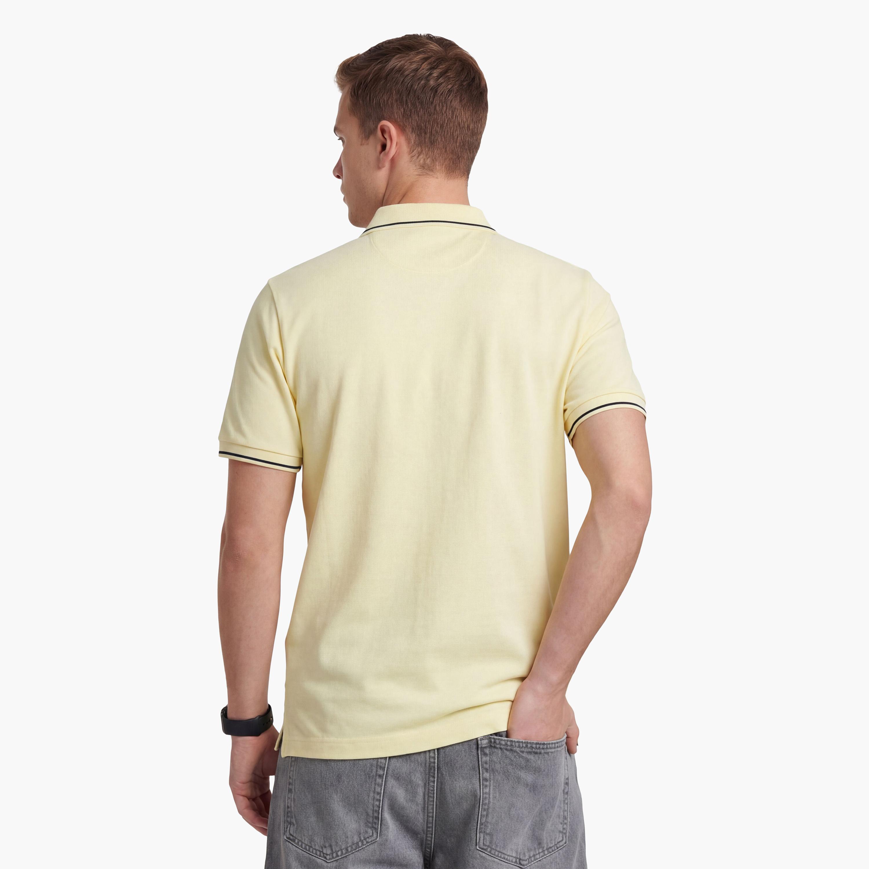 تيشيرت بولو رجالي بياقة سادة وأكمام قصيرة من جانت.-men-clothing-tshirtsandpolos-polos-image-67
