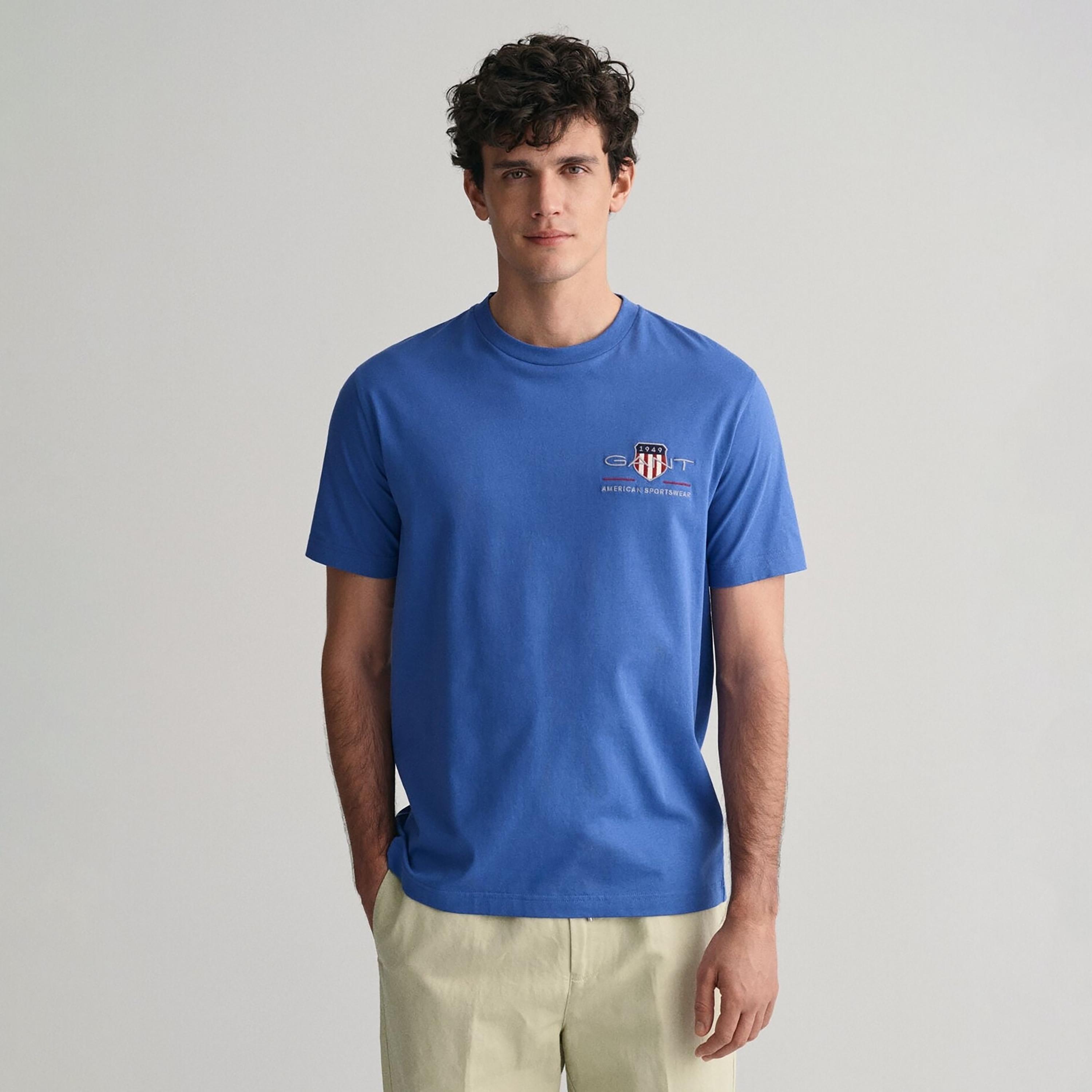 تيشيرت رجالي بياقة دائرية وأكمام قصيرة وسادة من جانت.-men-clothing-tshirtsandpolos-tshirts-image-1