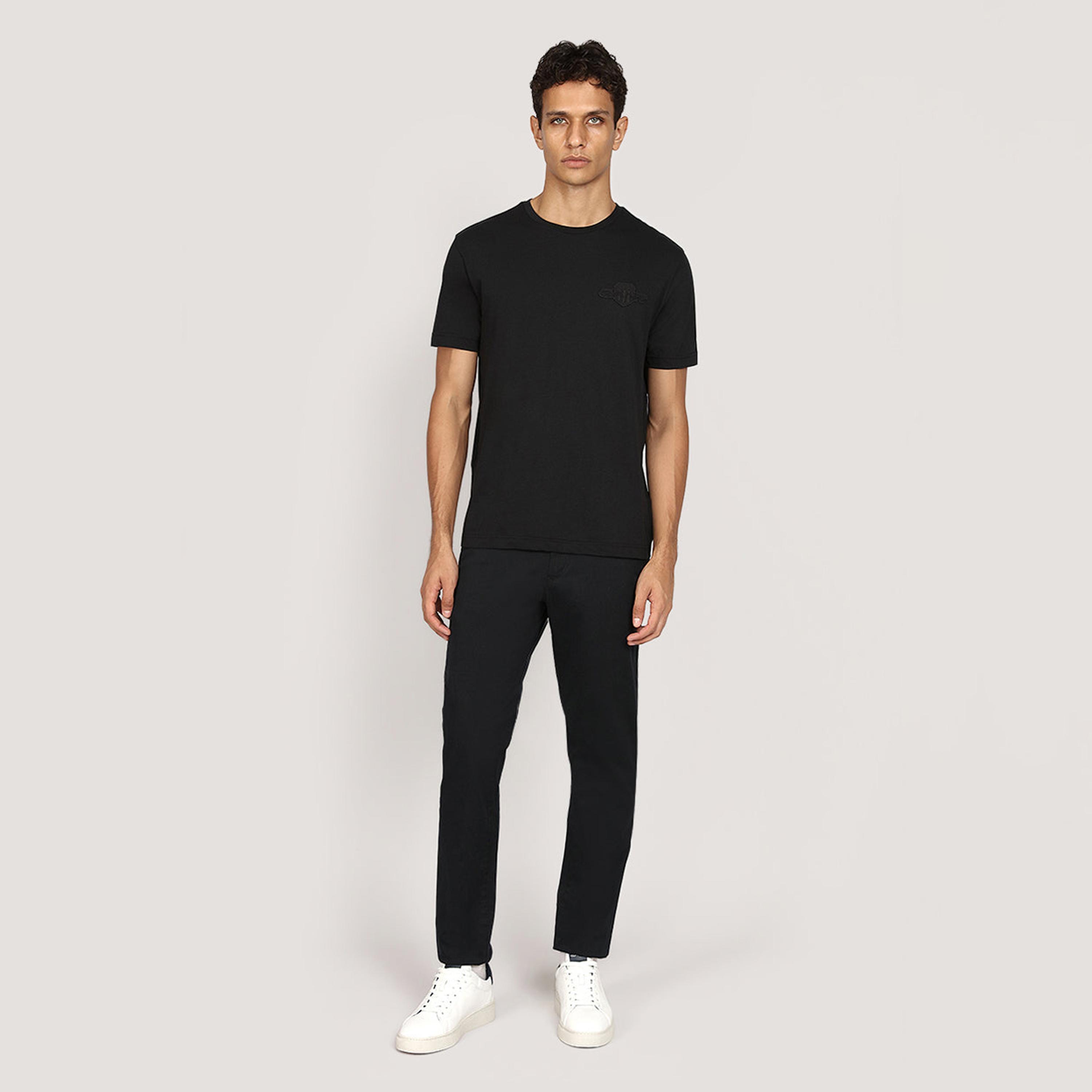 تيشيرت رجالي بياقة دائرية وأكمام قصيرة وشعار مطرز من جانت.-men-clothing-tshirtsandpolos-tshirts-image-2