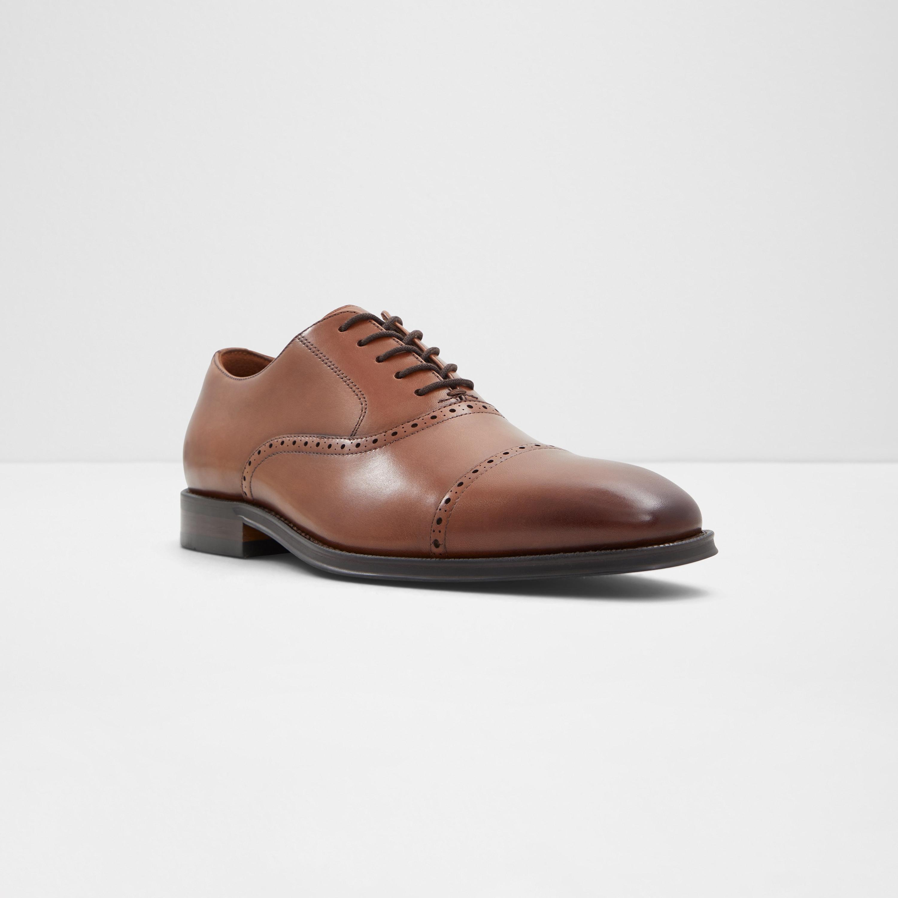 Formal brogues store