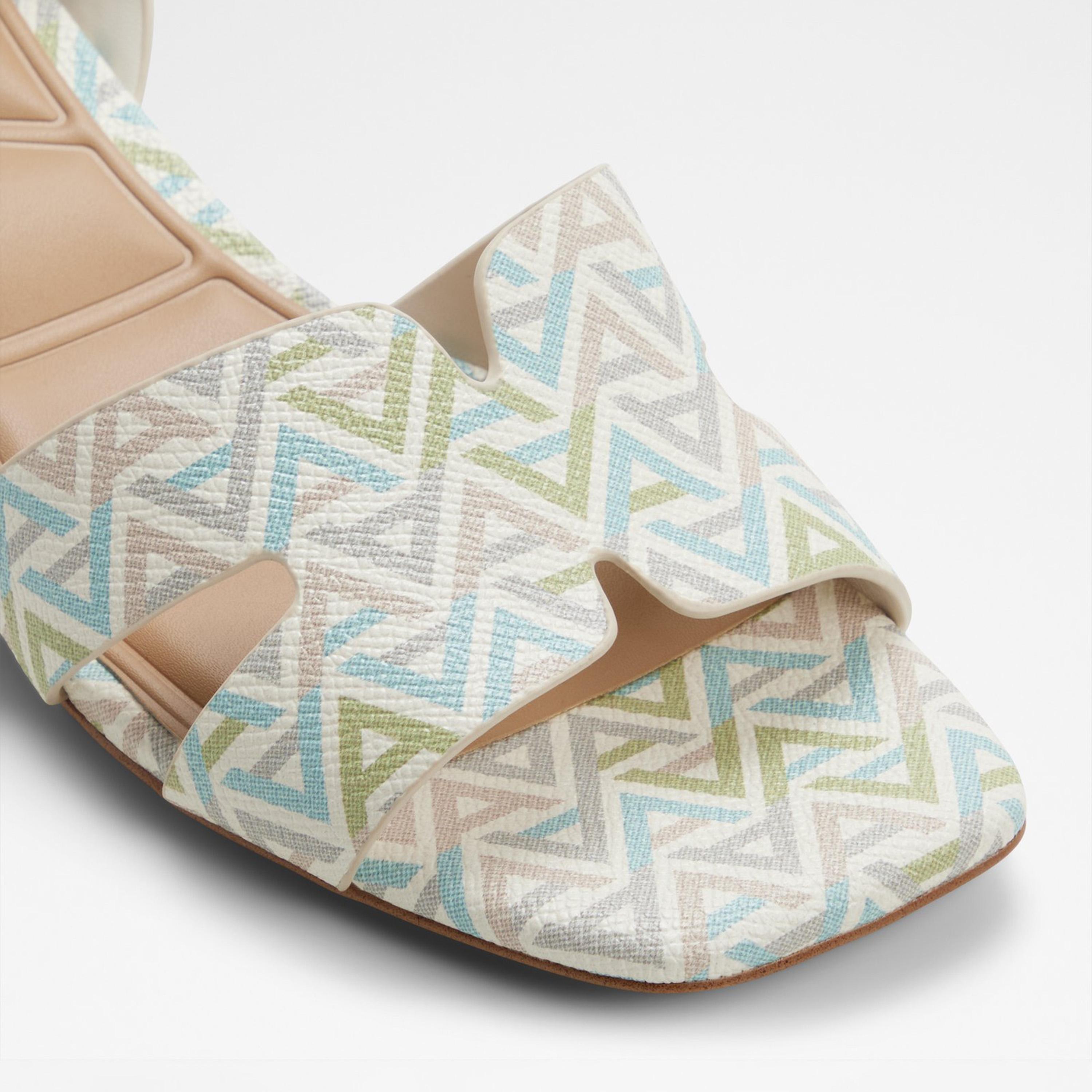 الدو - حذاء للنساء بكعب عريض مطاطي من جافامانون | 20 جافامانون-women-shoes-heels-image-2