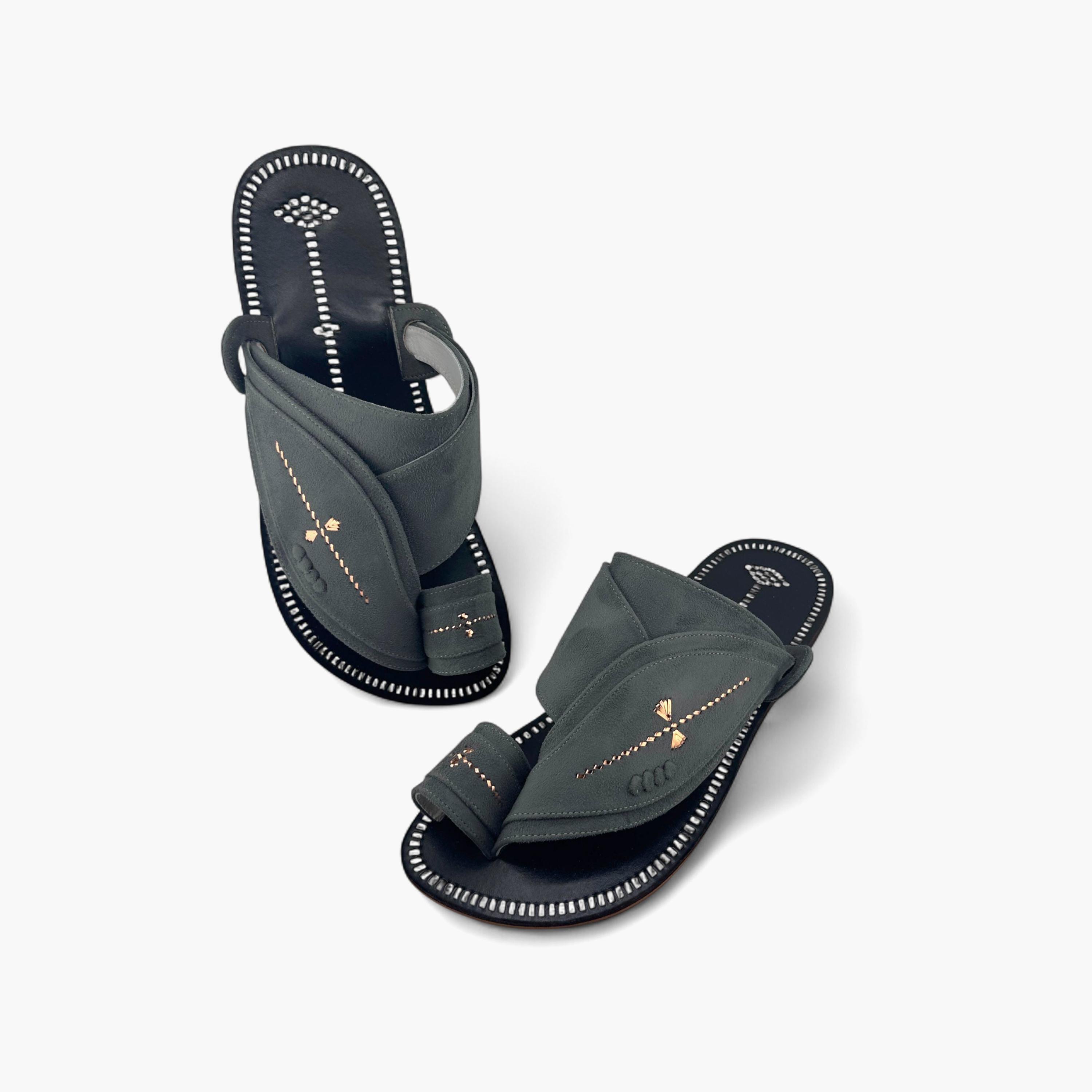 Al Fanoos Men's Slip-On Heritage Handmade Arabic Sandals | 21001-men-shoes-sandals-image-4
