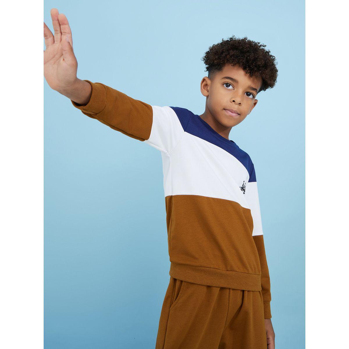 Styli Colorblock Sweatshirt and Jogger Set-boys-clothing-setsandcoords-image-2