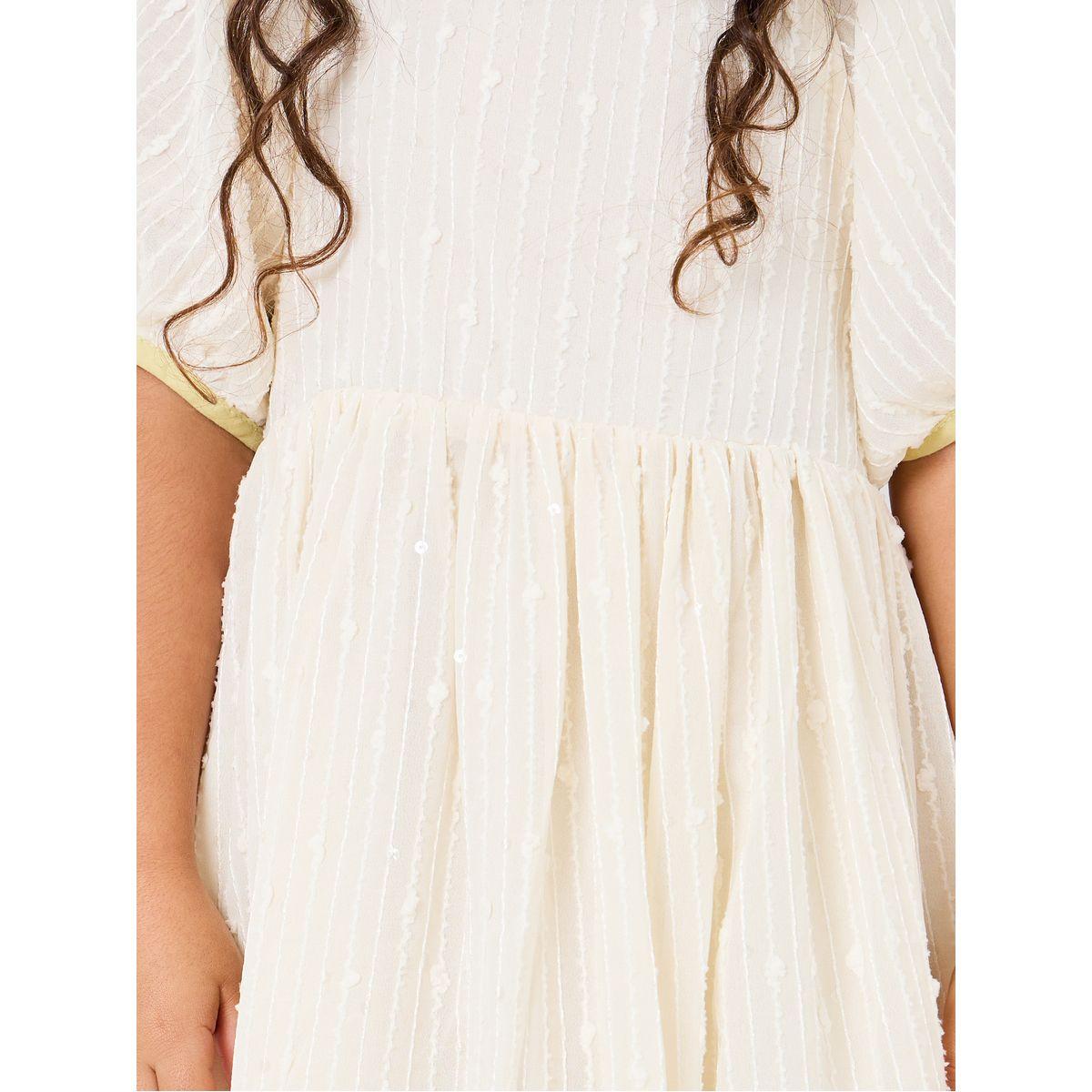 فستان بأكمام منفوشة وربطة فيونكة-girls-clothing-dressesandjumpsuits-image-3