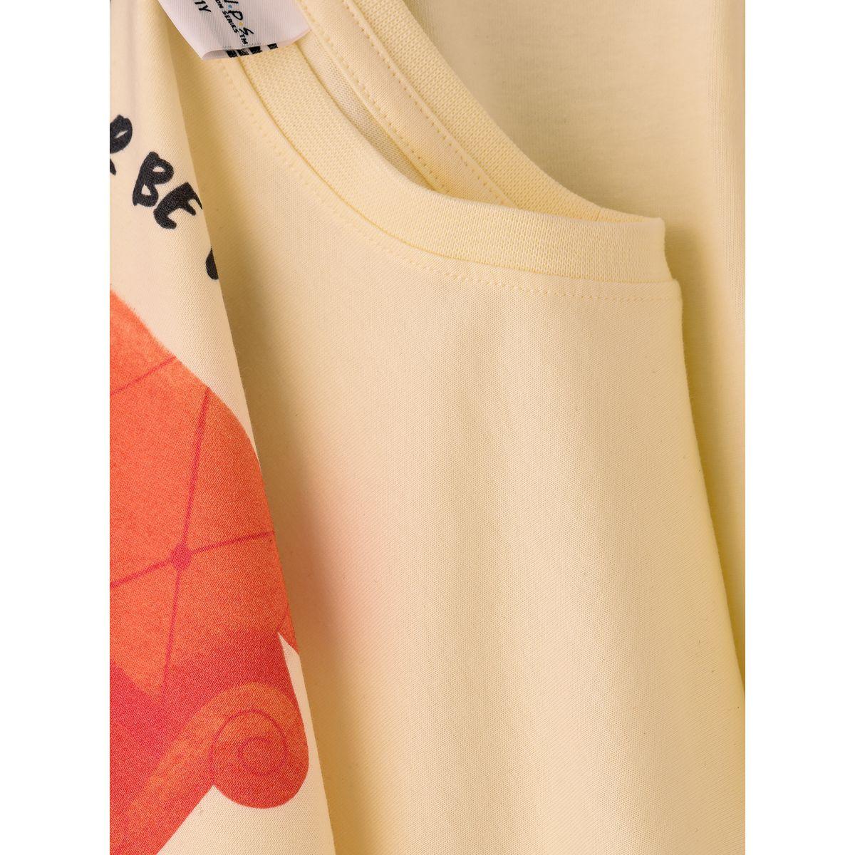 Friends Graphic Round Neck T-Shirt-girls-clothing-tshirts-image-4