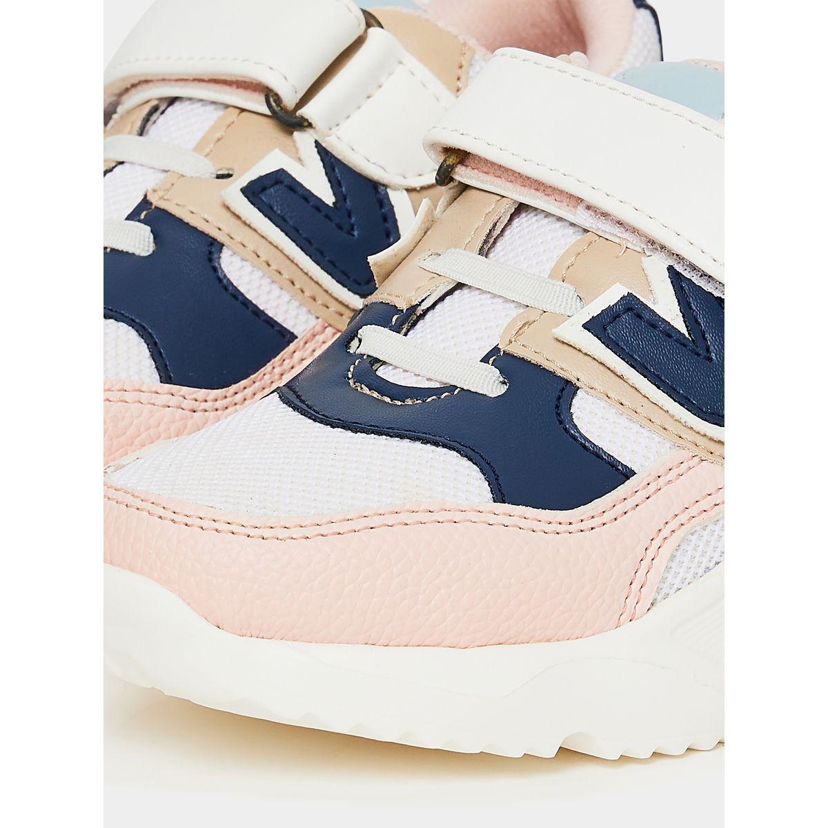 Styli Panelled Sneakers with Hook and Loop-girls-shoes-sneakers-image-5