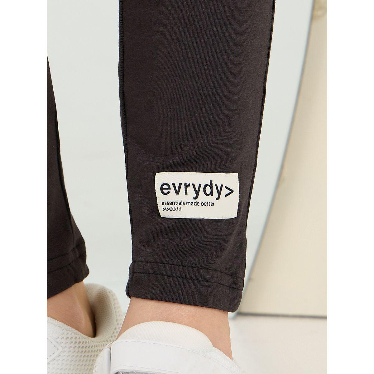 Styli Elevate Embossed Detail T-Shirt & Leggings Set-girls-clothing-setsandcoords-image-5