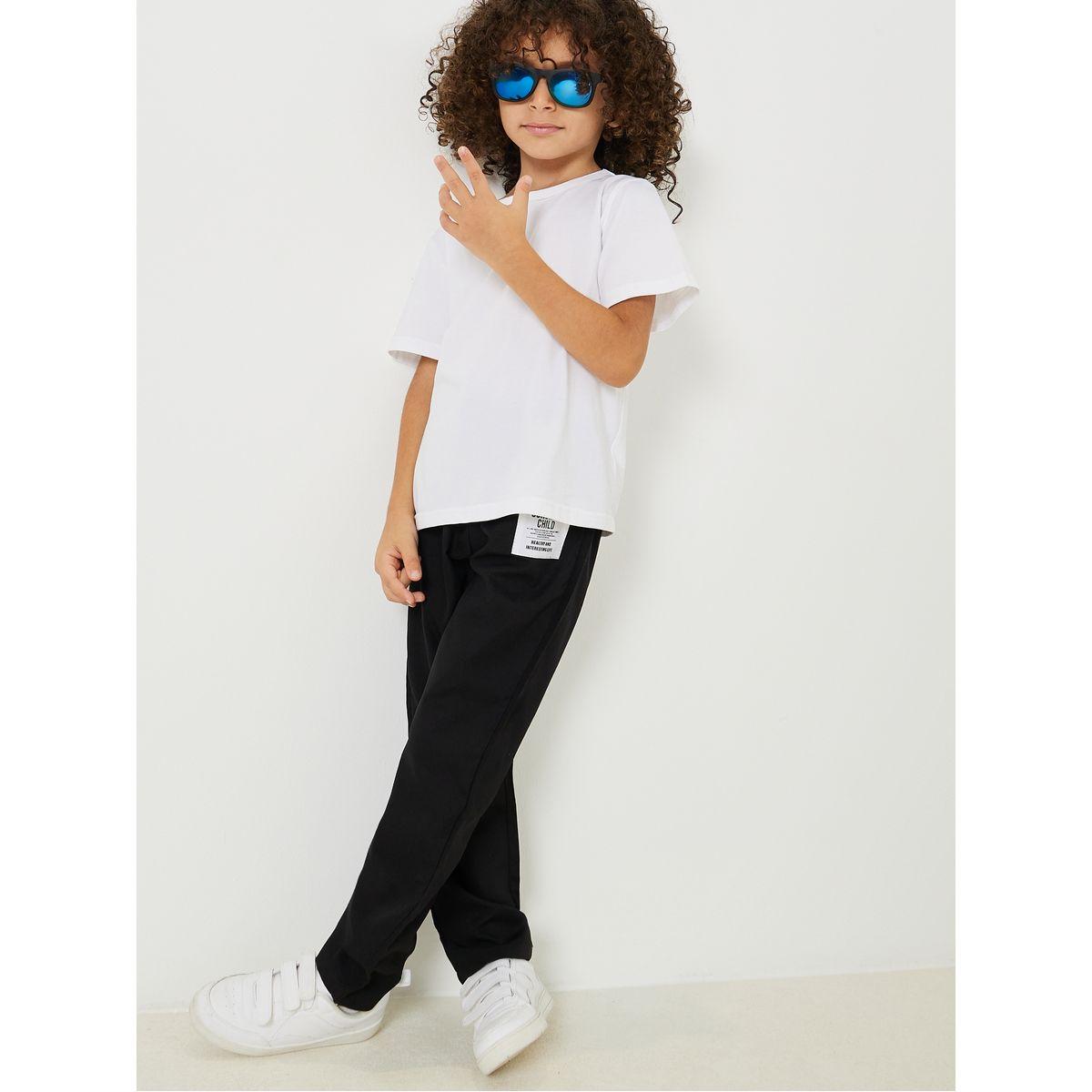 Styli Patch Detail Solid Jogger-boys-clothing-bottoms-joggersandtrackpants-image-2