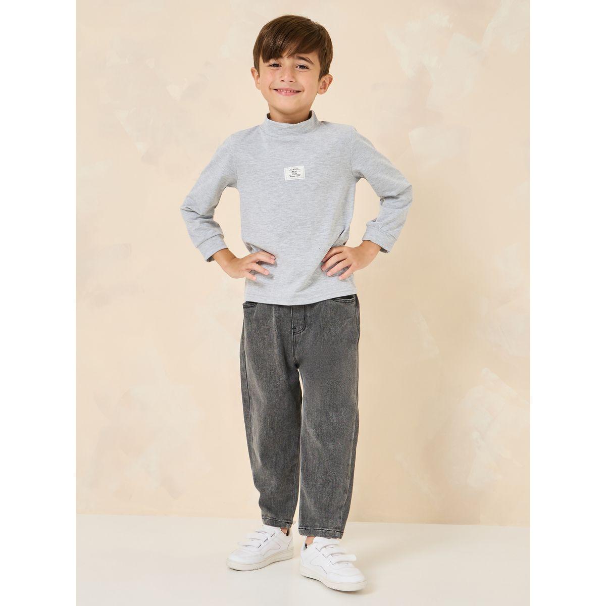 Styli High Neck Badge Detail Top-boys-clothing-tshirtsandpolos-image-2