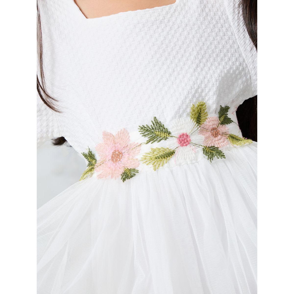 فستان كاجوال بتداخلات شبكية-girls-clothing-dressesandjumpsuits-image-4