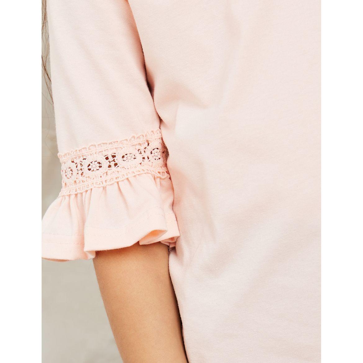 تيشيرت بتفاصيل دانتيل وكشكش-girls-clothing-tshirts-image-3