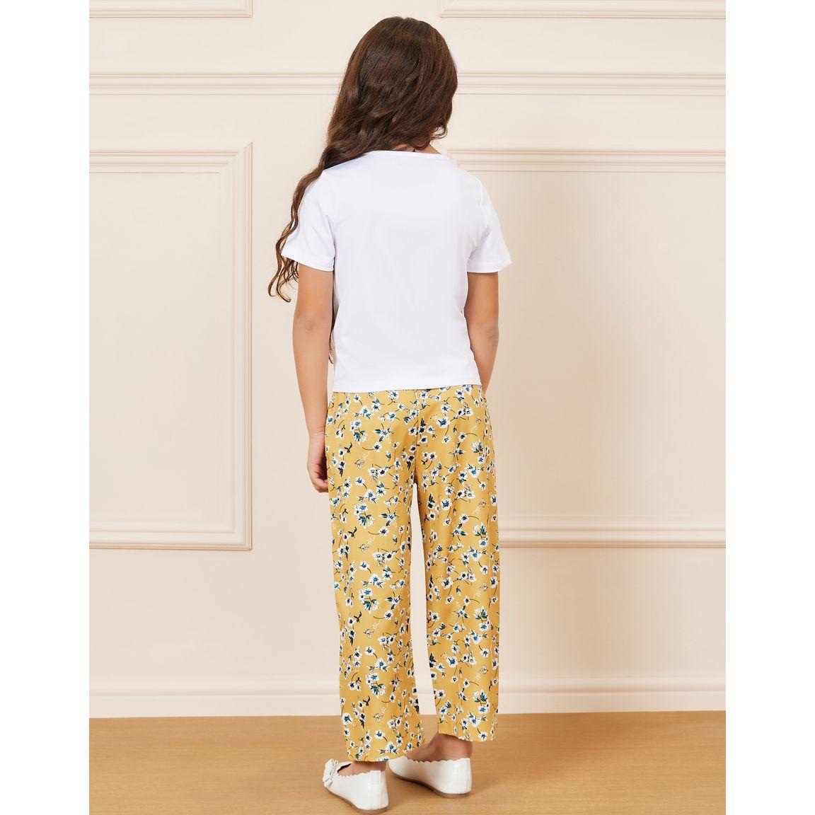 Styli Printed Bow Applique T-shirt and AOP Pant Set-girls-clothing-setsandcoords-image-5