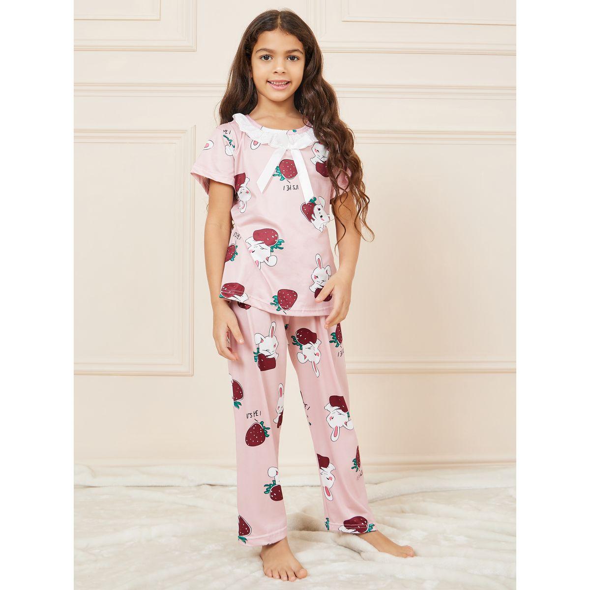 طقم من بنطال بيجاما وتيشيرت بتفاصيل دانتيل-girls-clothing-nightwear-image-1