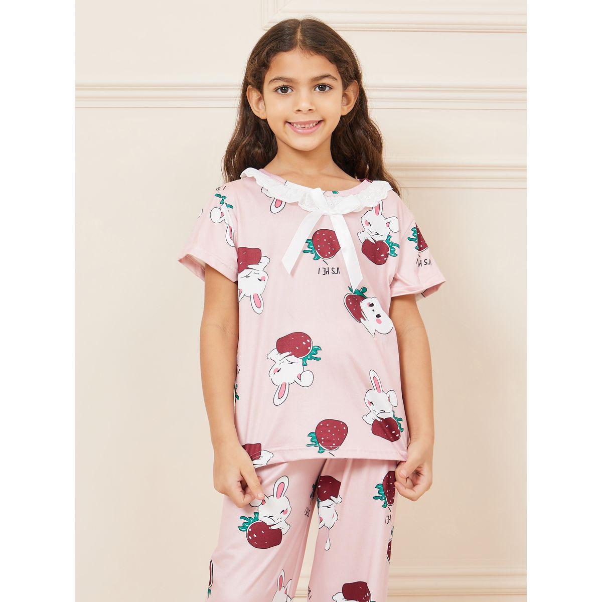 طقم من بنطال بيجاما وتيشيرت بتفاصيل دانتيل-girls-clothing-nightwear-image-2