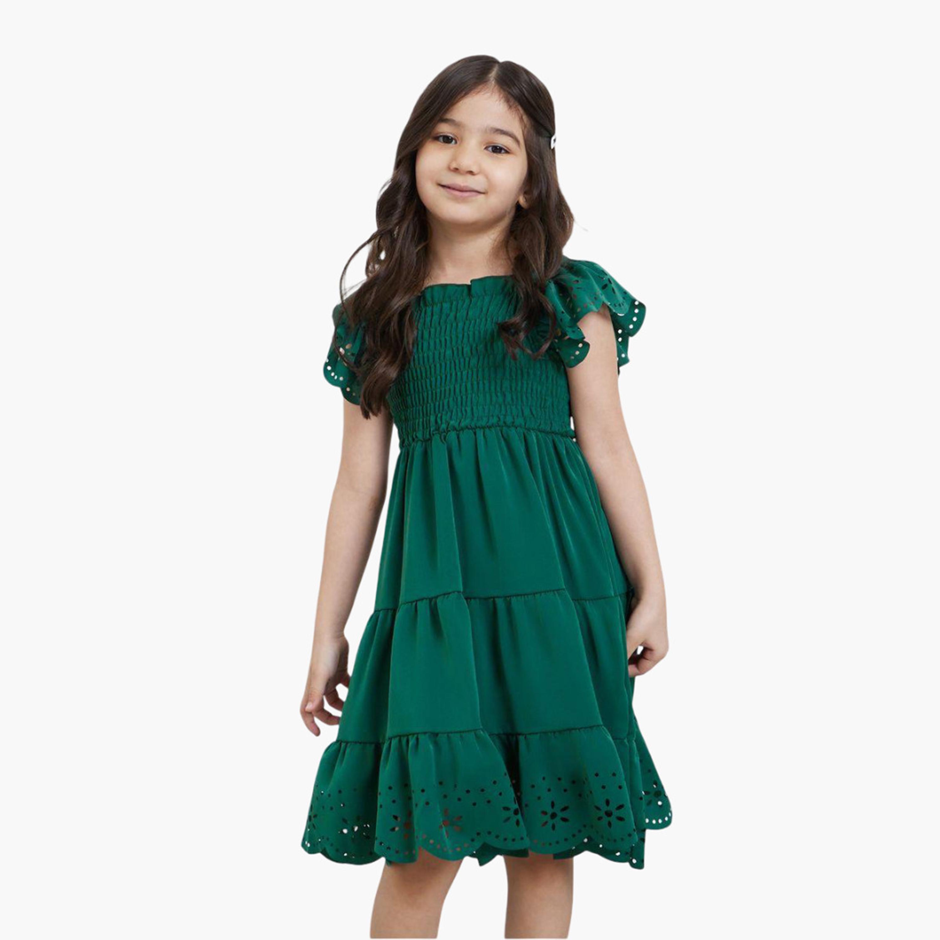 فستان Styli Limited بقطع ليزر وتفصيل مدرج بتفاصيل مزينة بالسموك-girls-clothing-dressesandjumpsuits-image-5
