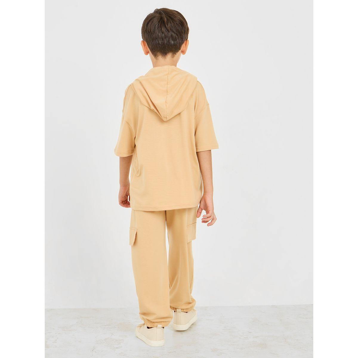 مجموعة من جوغر بجيوب كارجو مع هودي بطبعة كتابة-boys-clothing-setsandcoords-image-5