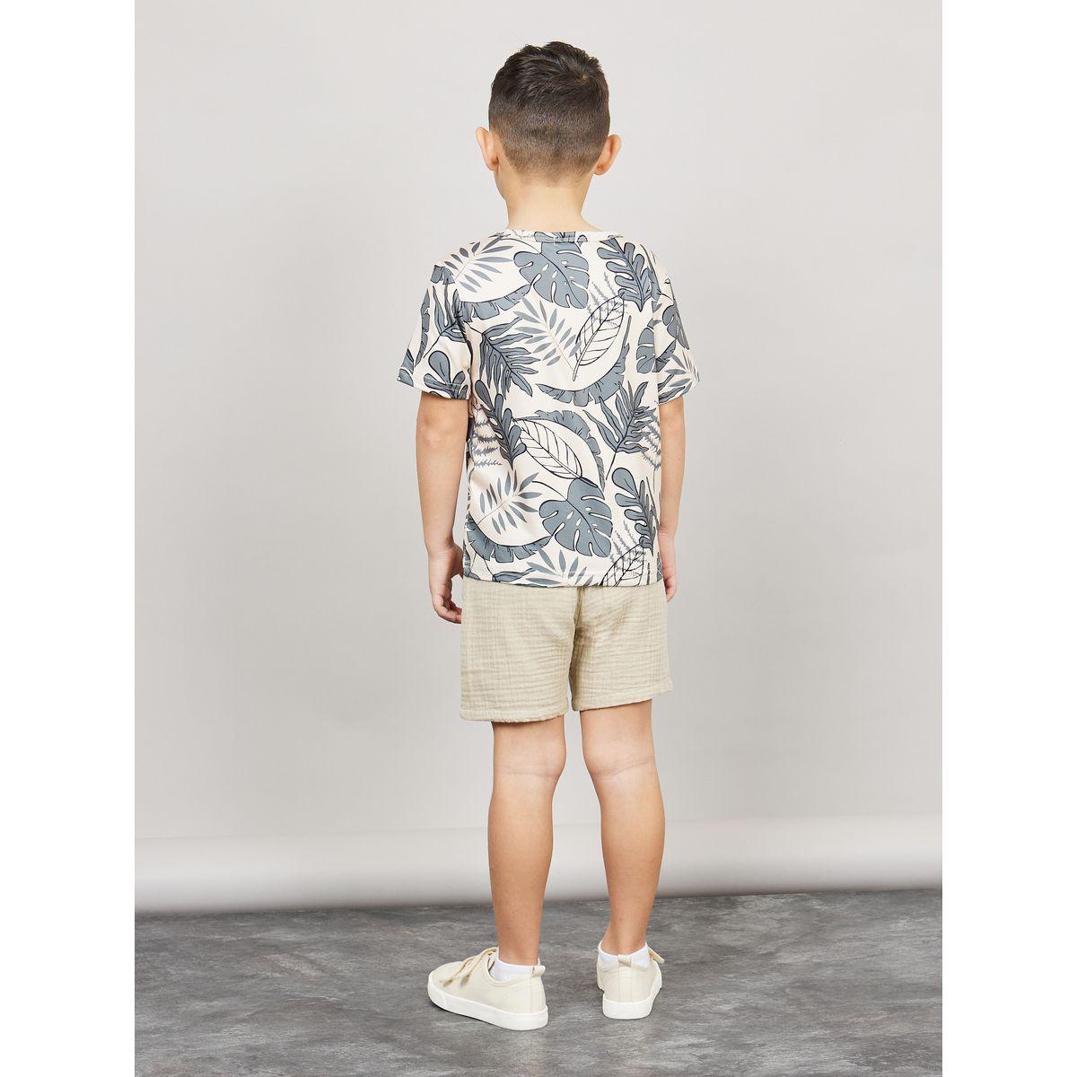 Styli Tropical Print T-Shirt with Short Sleeves & Textured Shorts Set-boys-clothing-setsandcoords-image-5