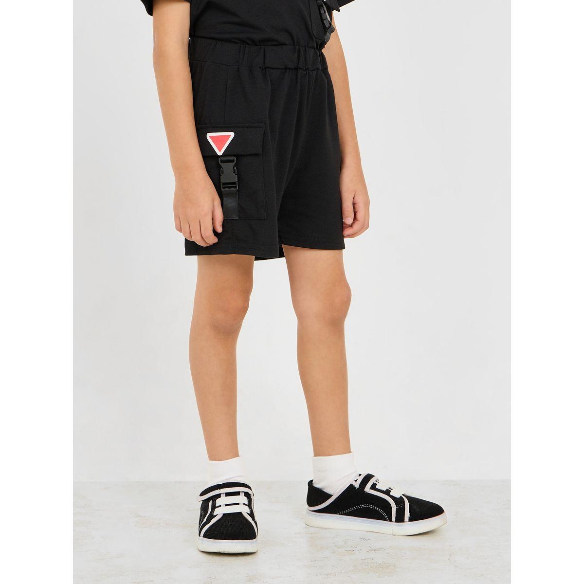 مجموعة من شورت وتيشيرت بتفاصيل جيب-boys-clothing-setsandcoords-image-5