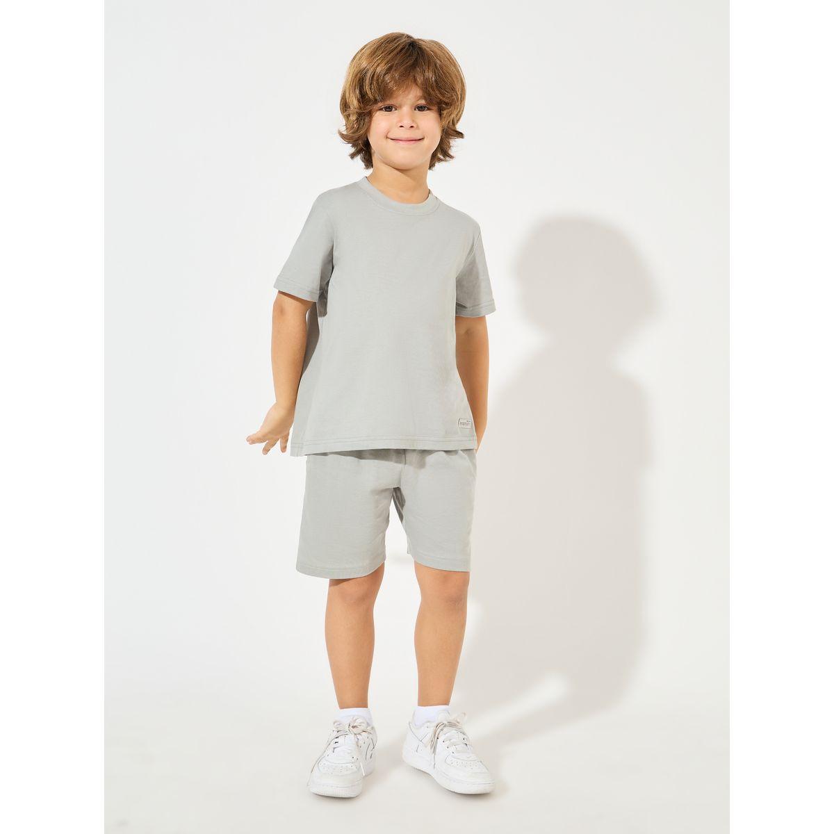 مجموعة من شورت مع تيشيرت سادة بياقة دائرية-boys-clothing-setsandcoords-image-1