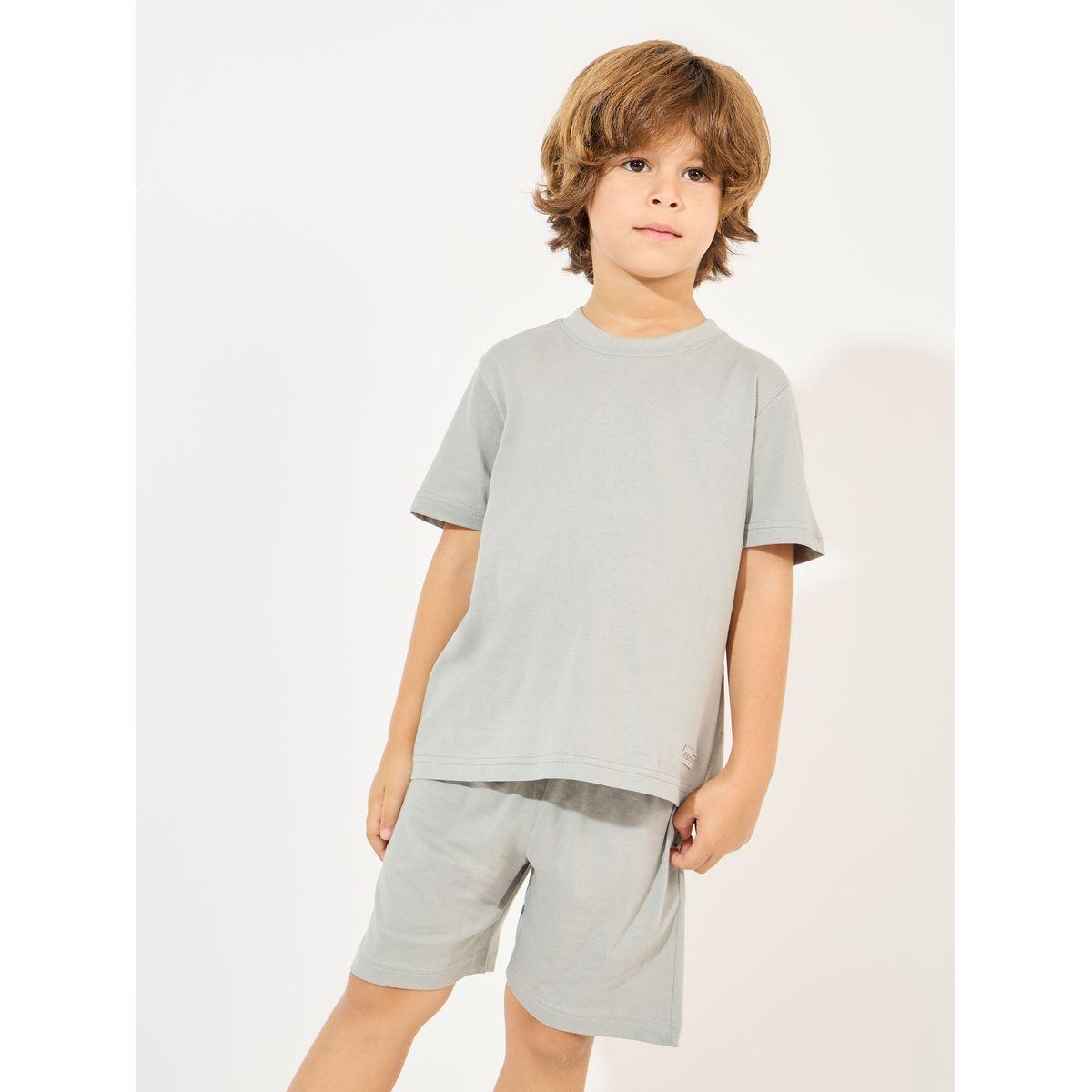 مجموعة من شورت مع تيشيرت سادة بياقة دائرية-boys-clothing-setsandcoords-image-2