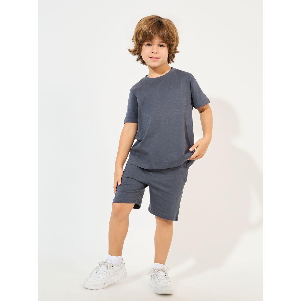 مجموعة من شورت مع تيشيرت سادة بياقة دائرية-boys-clothing-setsandcoords-image-11