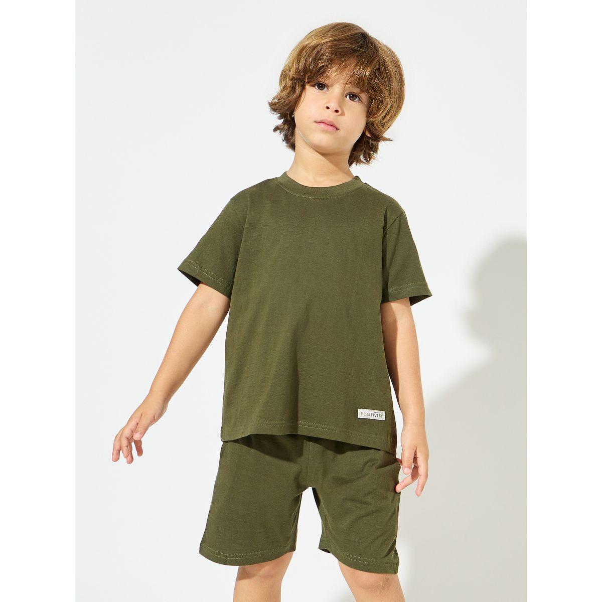 مجموعة من شورت مع تيشيرت سادة بياقة دائرية-boys-clothing-setsandcoords-image-17