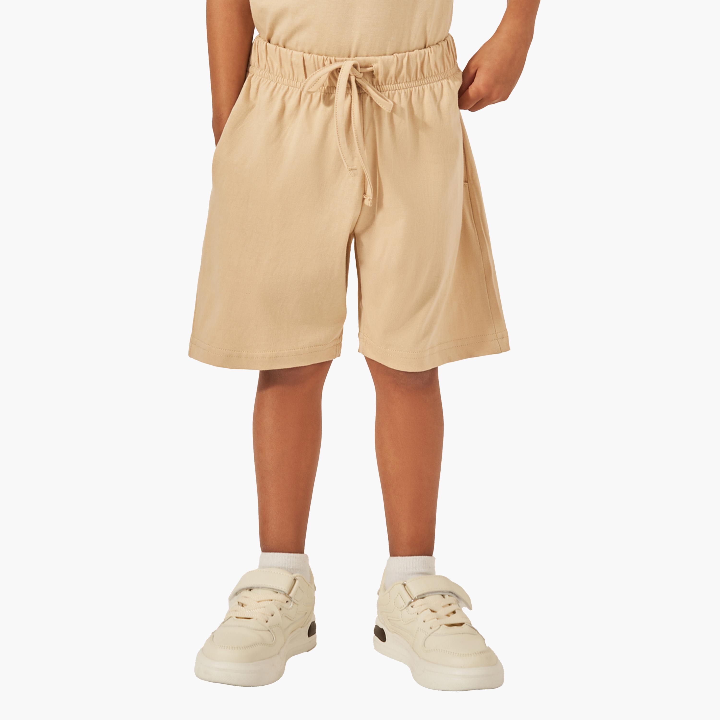 ستايلي - طقم تي شيرت سادة برقبة دائرية مع شورت-boys-clothing-setsandcoords-image-4