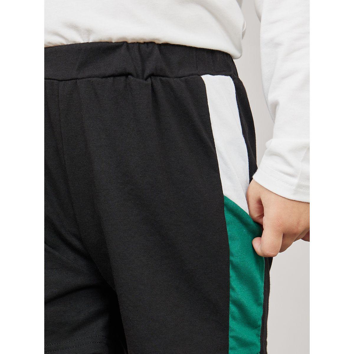 شورت بشريط جانبي بنمط كتل الالوان-boys-clothing-bottoms-shorts-image-3