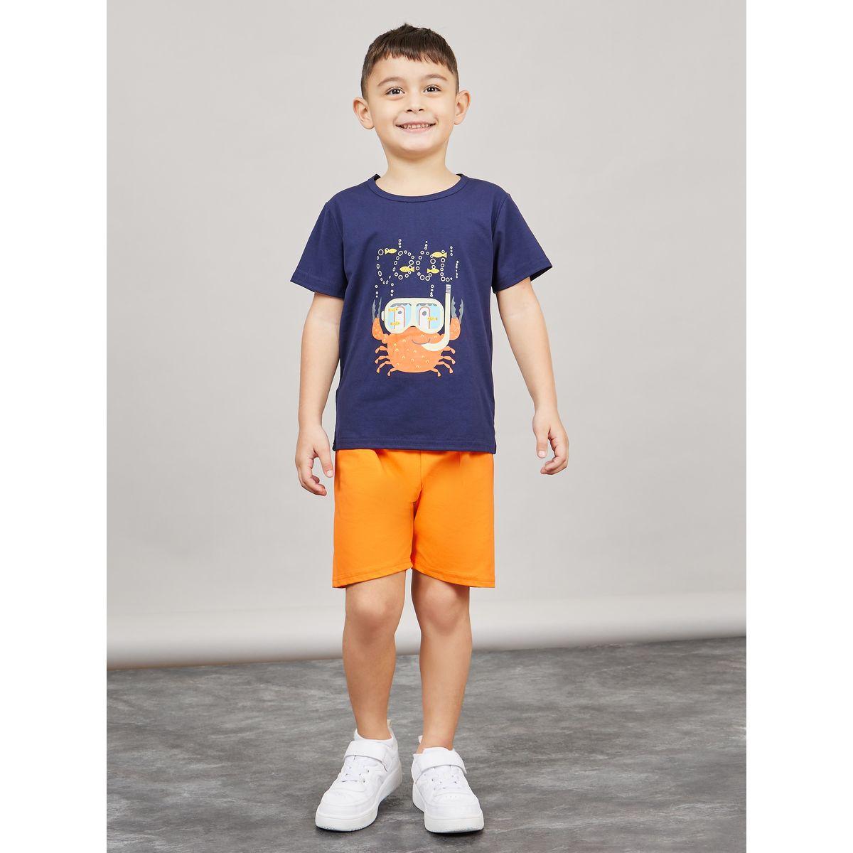 مجموعة من شورت وتيشيرت بطبعة جرافيك-boys-clothing-setsandcoords-image-1