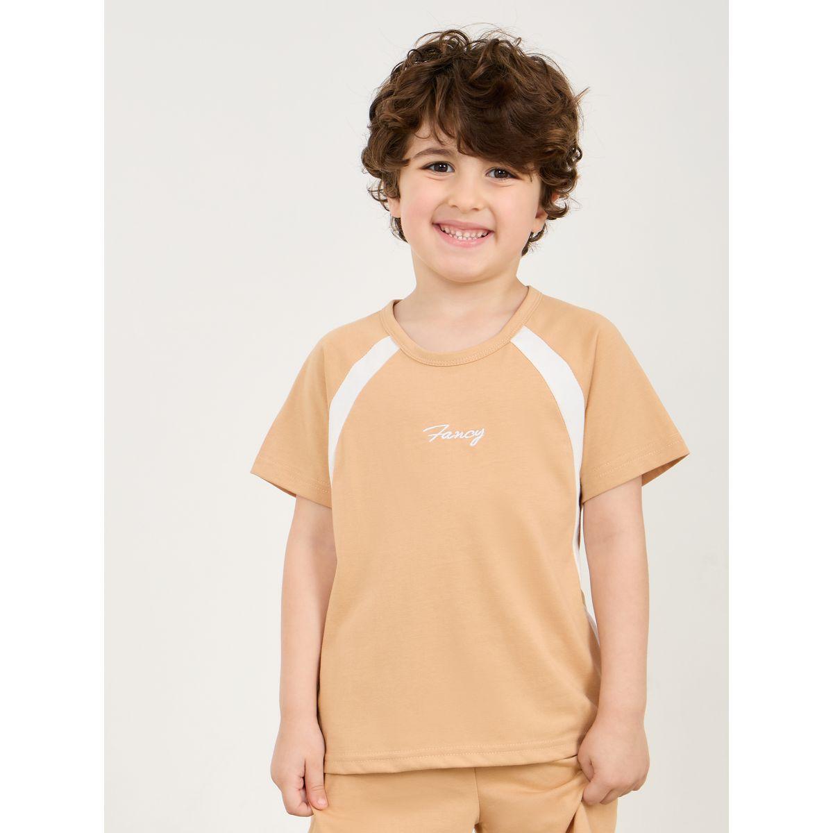 Styli Contrast Fancy Embroidered Raglan Sleeves T-Shirt & Short Set-boys-clothing-setsandcoords-image-2