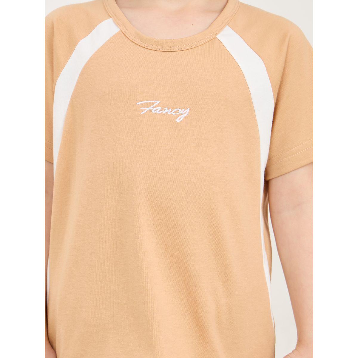 Styli Contrast Fancy Embroidered Raglan Sleeves T-Shirt & Short Set-boys-clothing-setsandcoords-image-3
