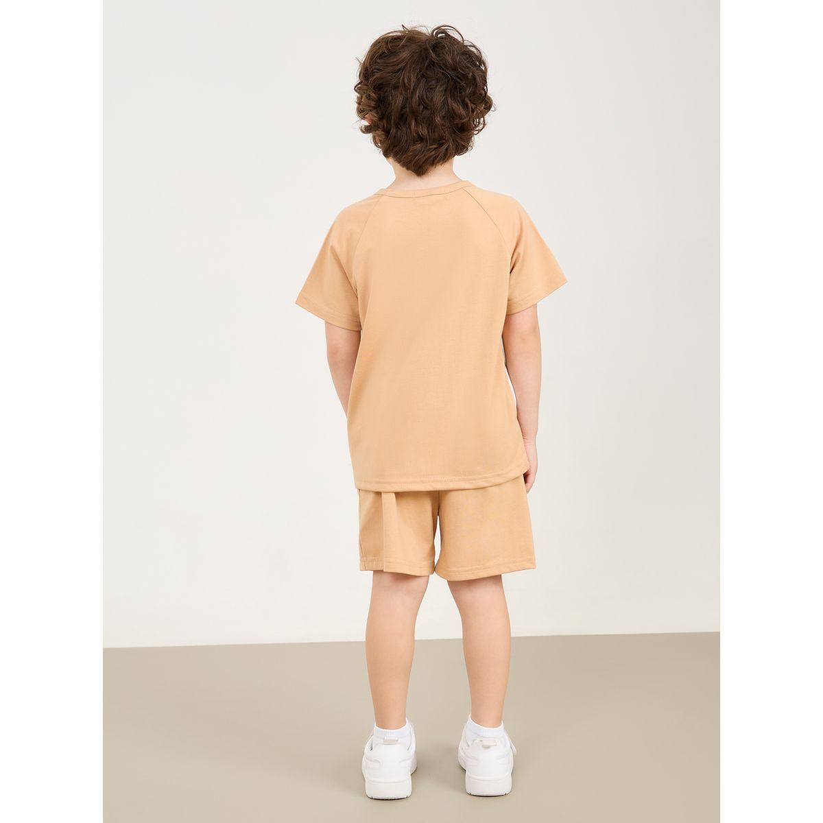 Styli Contrast Fancy Embroidered Raglan Sleeves T-Shirt & Short Set-boys-clothing-setsandcoords-image-4