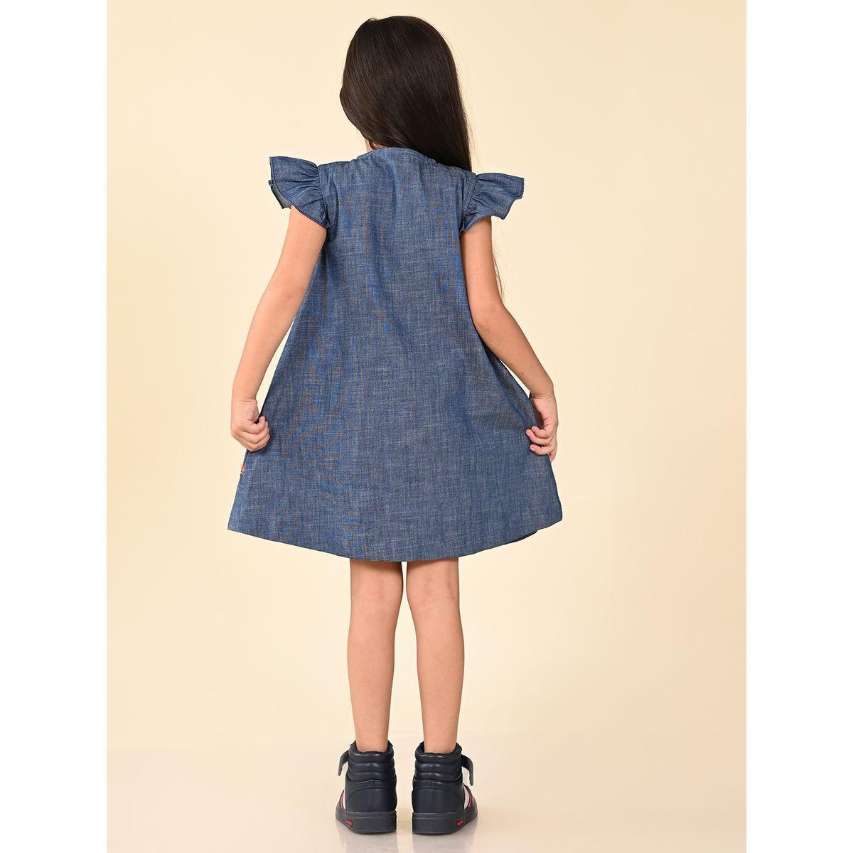 فستان دنيم بتفاصيل مُطرّزة بزهور مع جيب ليل بيكس × ستايلي-girls-clothing-dressesandjumpsuits-image-2