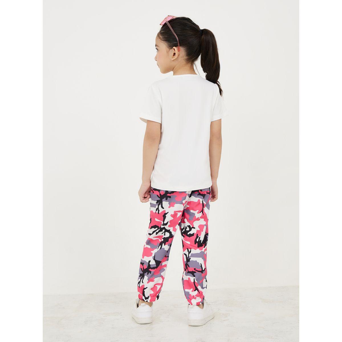 Styli Graphic Print T-Shirt with Short Sleeves & Pants Set-girls-clothing-setsandcoords-image-4